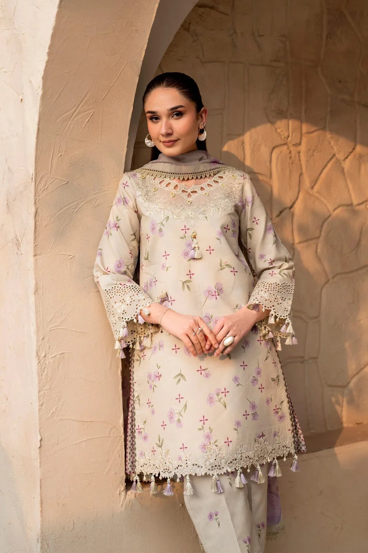 Alizeh | Levana Lawn | Pesto - Rang-e-Khaas