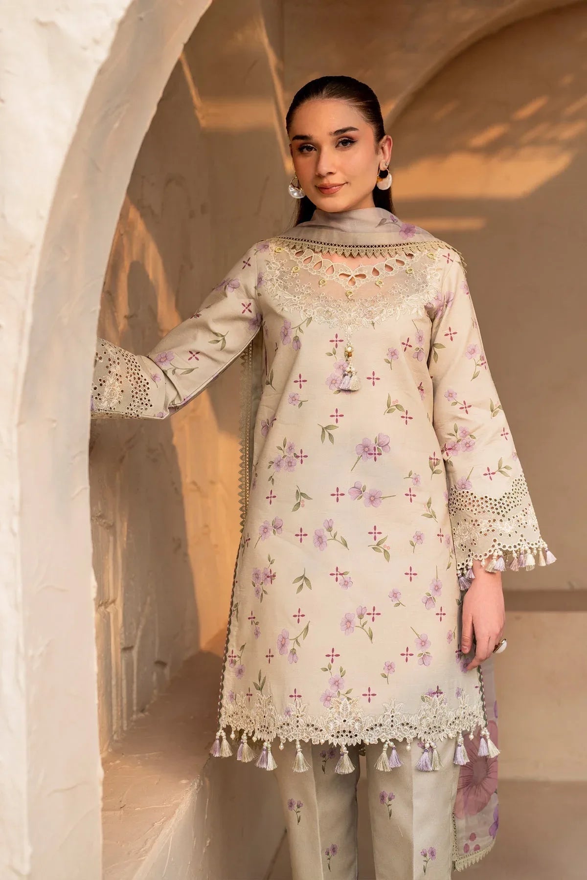 Alizeh | Levana Lawn | Pesto - Rang-e-Khaas