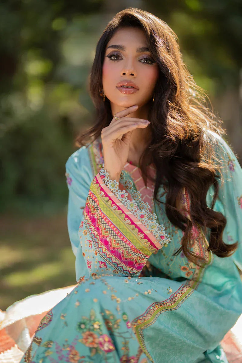 Qalamkar | Luxe Silk |   UA-06 SARA - Rang-e-Khaas