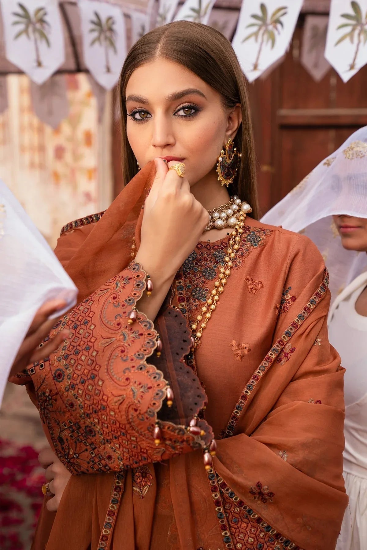 Alizeh | Rawayat Luxury Lawn 24 | Manat - Rang-e-Khaas