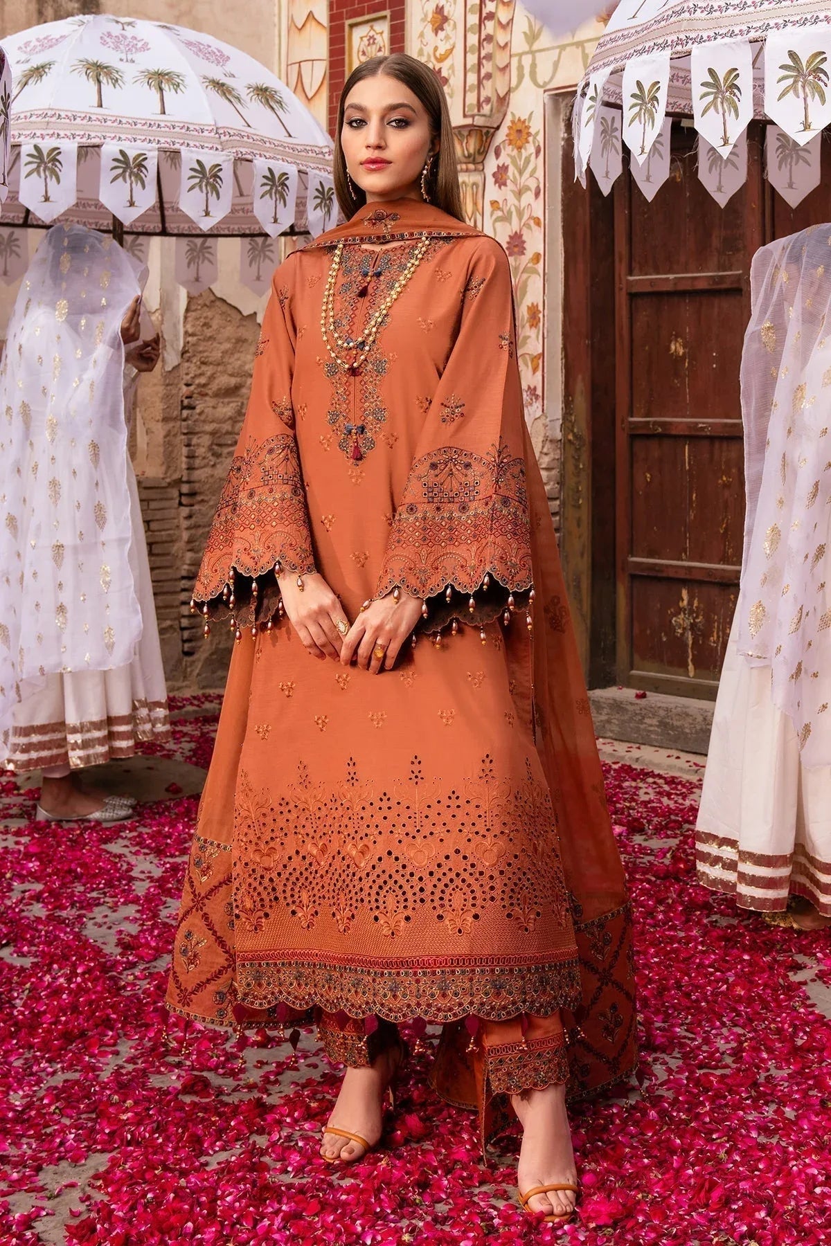 Alizeh | Rawayat Luxury Lawn 24 | Manat - Rang-e-Khaas