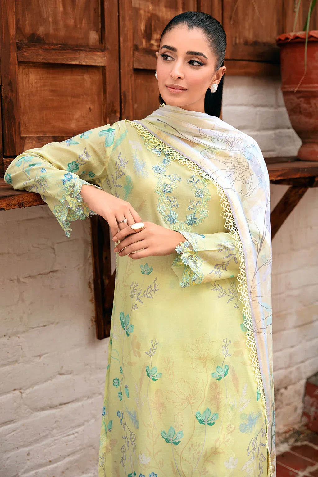 Ramsha | Rangrez Lawn Collection | N-407 - Rang-e-Khaas