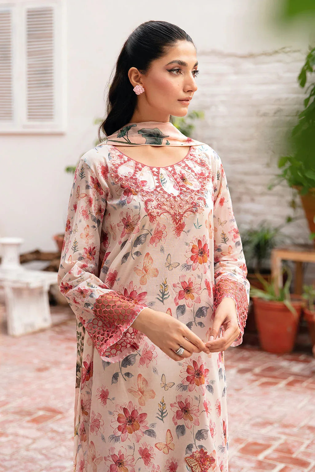 Ramsha | Rangrez Lawn Collection | N-406 - Rang-e-Khaas