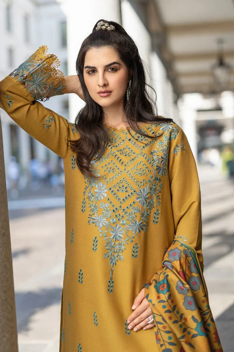 Rangrasiya | Carnation Winter Shawl | Evelyn - Rang-e-Khaas