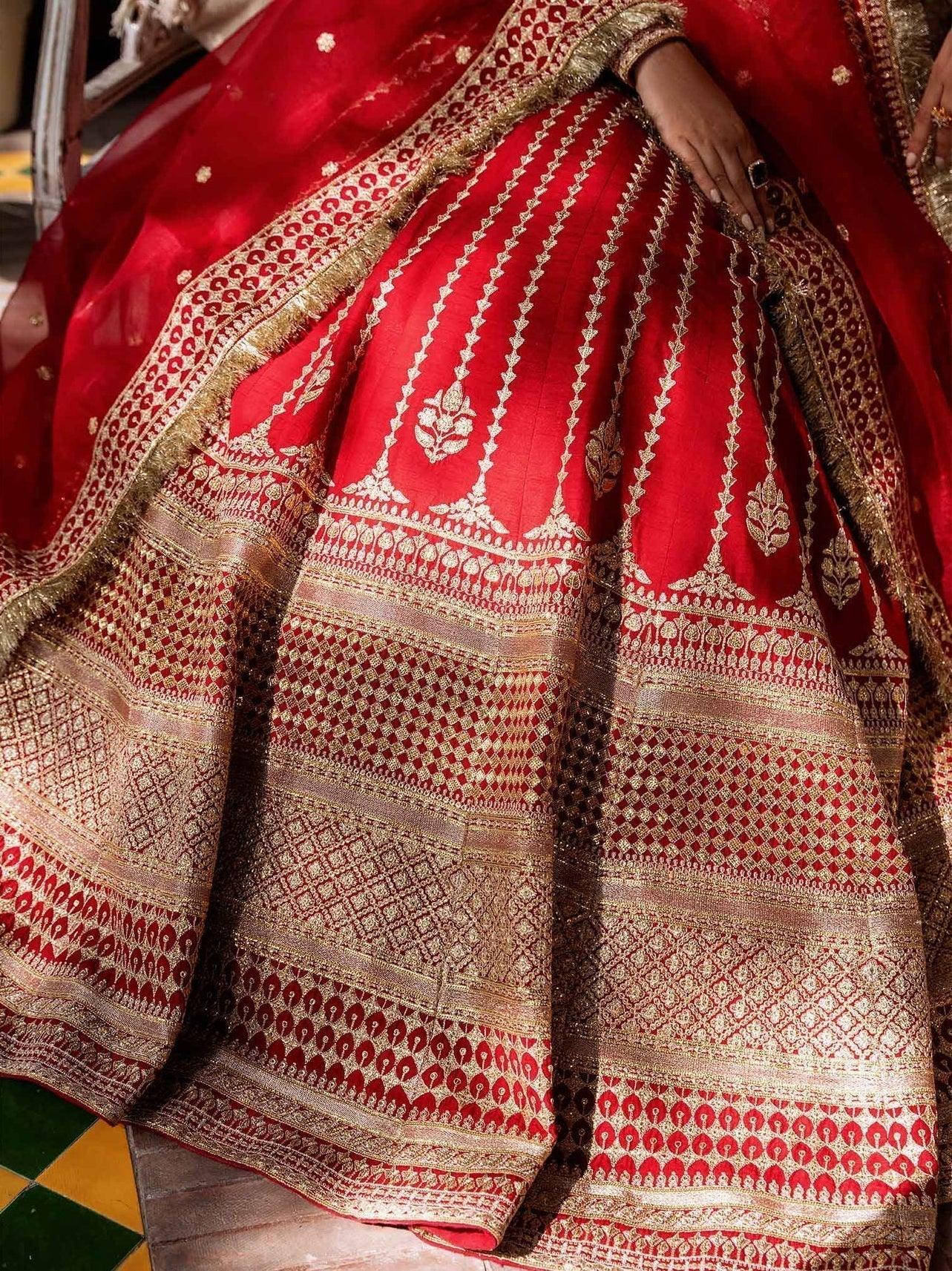 Akbar Aslam Mastani Embroidered Raw Silk 3Pc Suit - NAWAZISH - Rang-e-Khaas