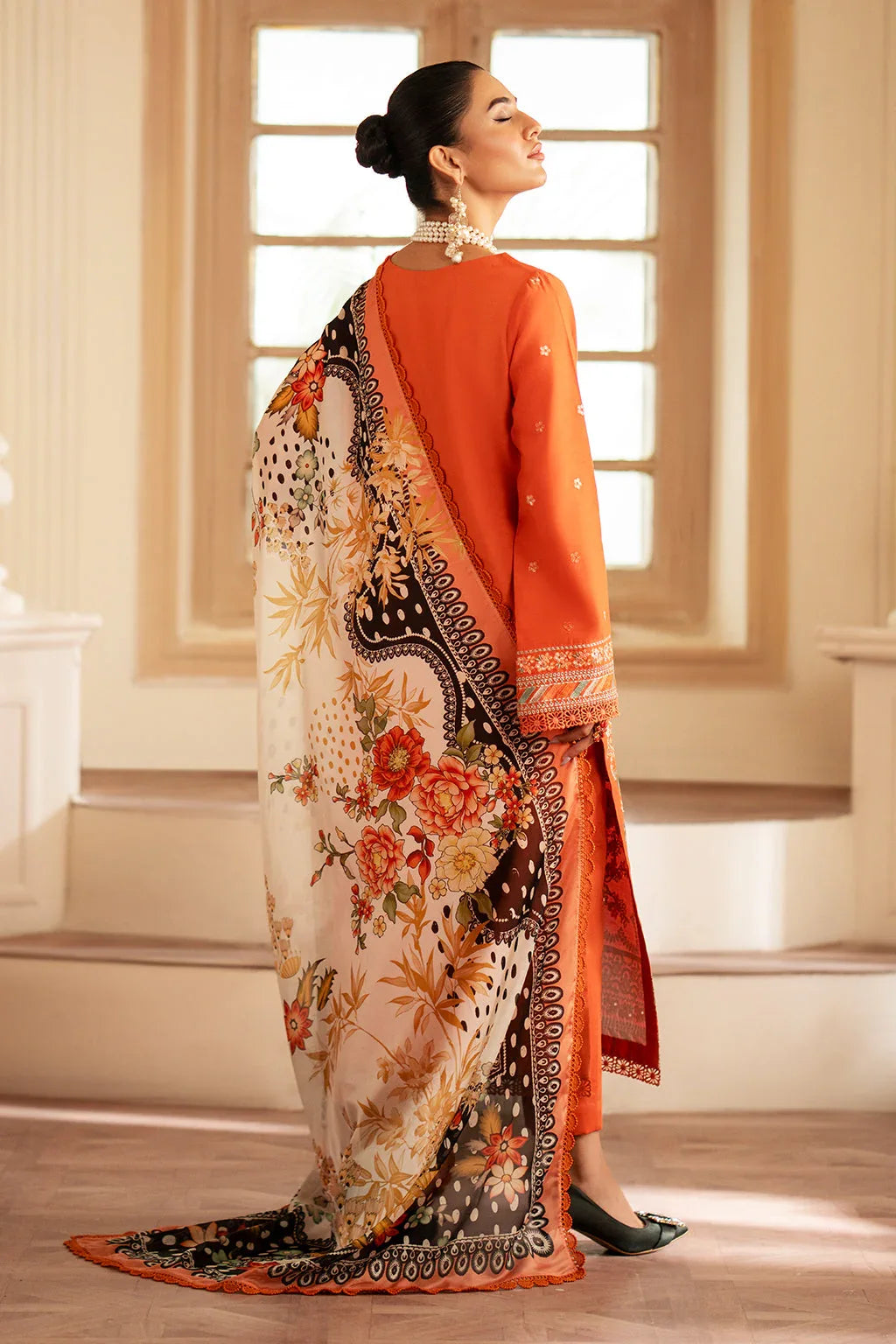 Saad Shaikh | Lumiere Winter |  D-02 Zenith - Rang-e-Khaas