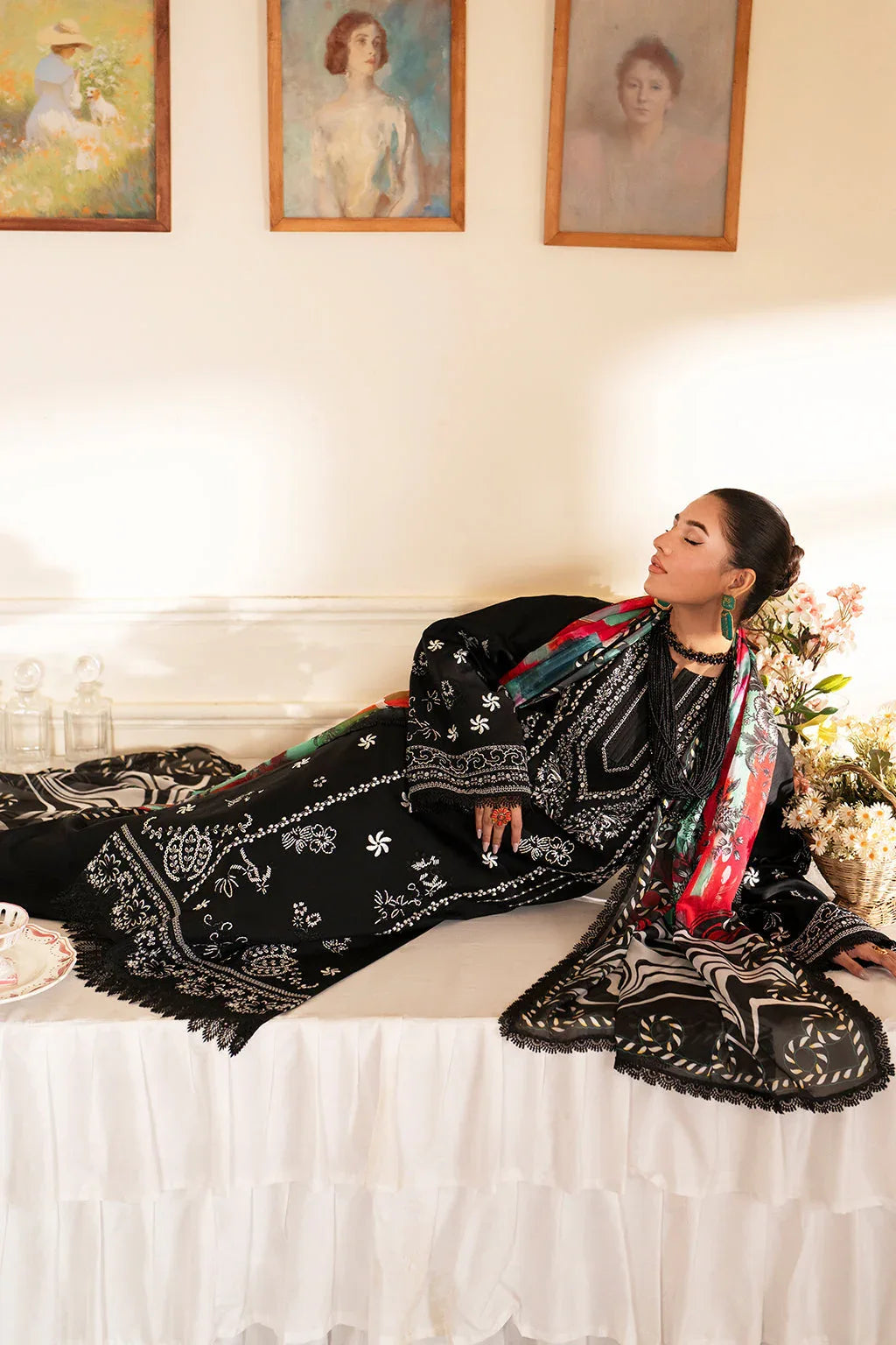 Saad Shaikh | Lumiere Winter |  D-06 Seina - Rang-e-Khaas