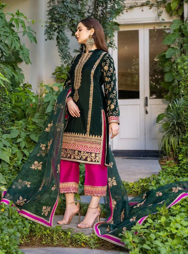 Zainab Chottani | Stitched Velvet 2022 | Pareeshay - Rang-e-Khaas