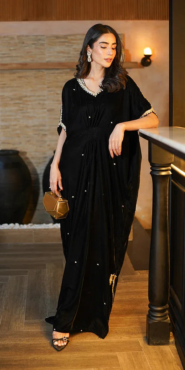 Erum Khan | Velvet Wisper | Black Swan - Rang-e-Khaas
