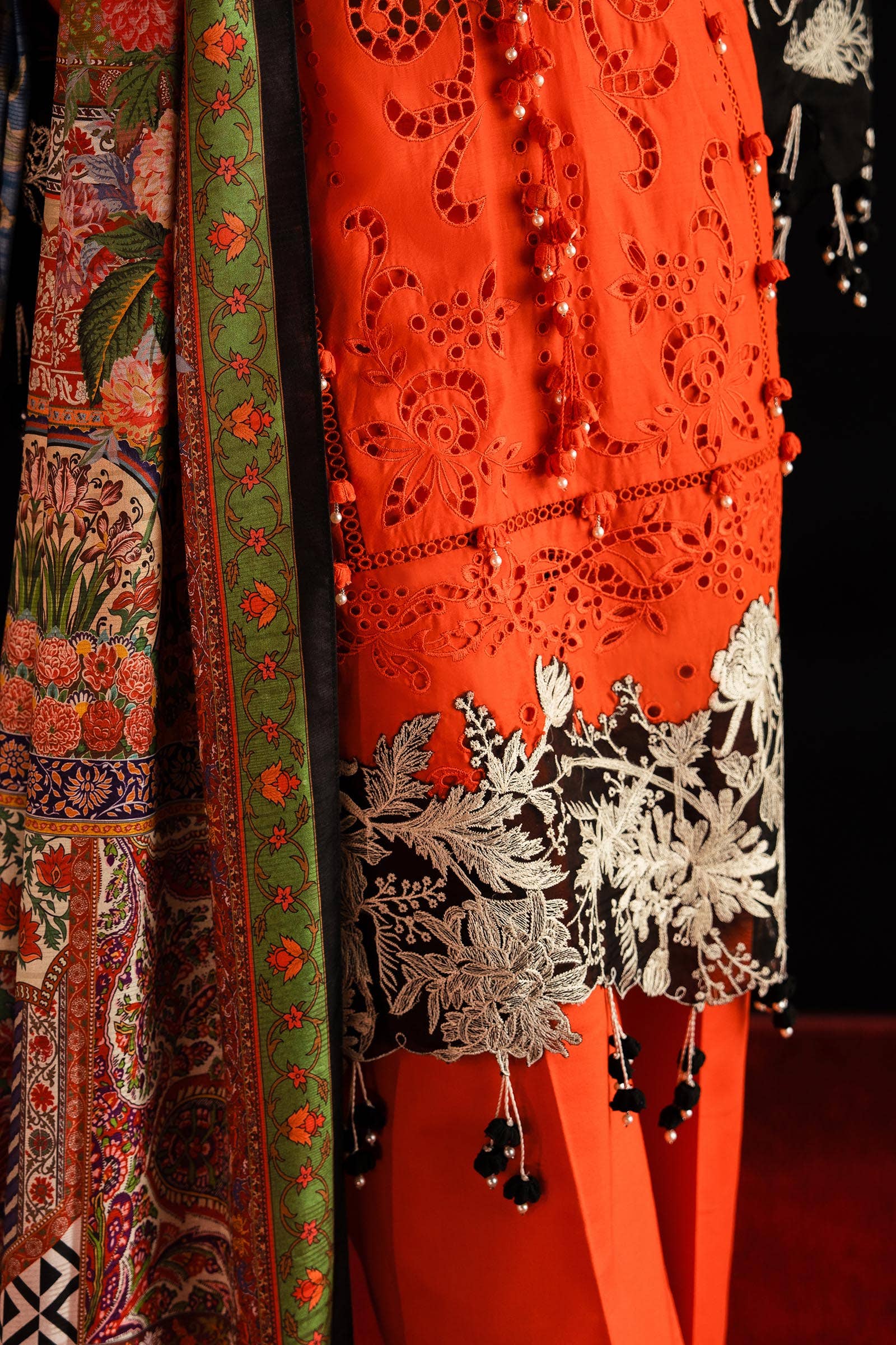 Sana Safinaz | Luxury Collection 24 | L241-001A-3CL - Rang-e-Khaas