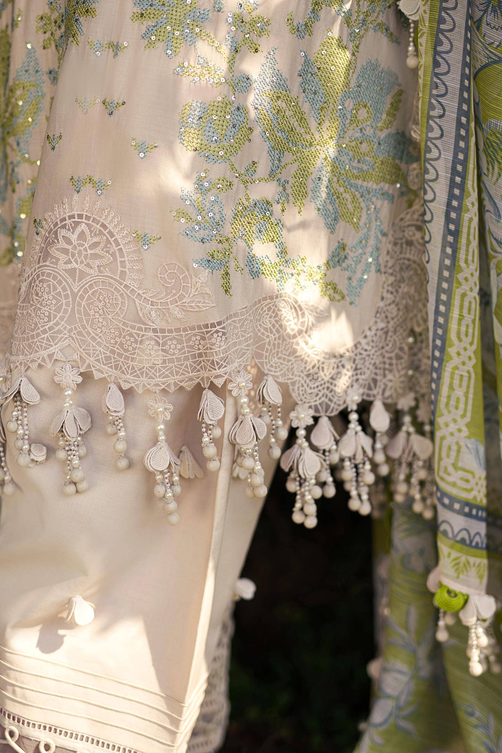 Sana Safinaz | Luxury Collection 24 | L241-008A-3CV - Rang-e-Khaas