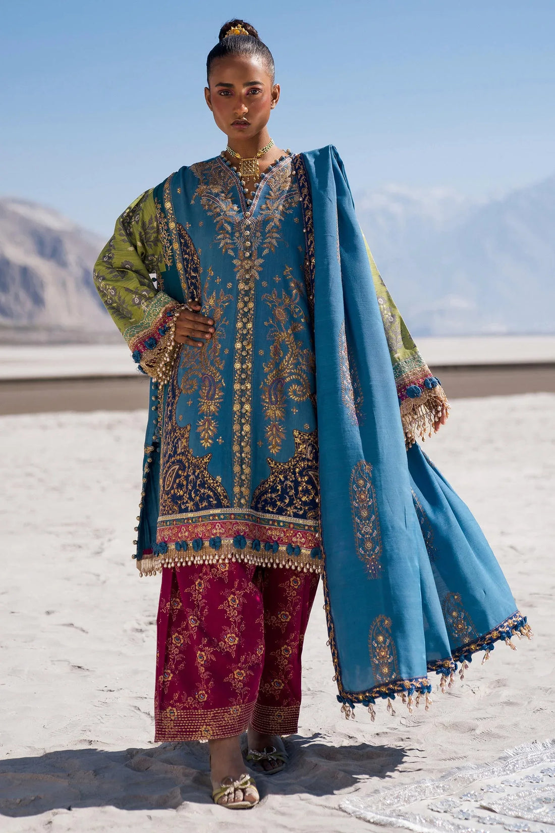 Sana Safinaz | Winter Shawl 24 | S241-002B-3CP - Rang-e-Khaas