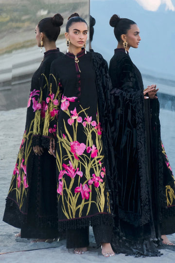 Sana Safinaz | Winter Shawl 24 | S241-003A-3CP - Rang-e-Khaas