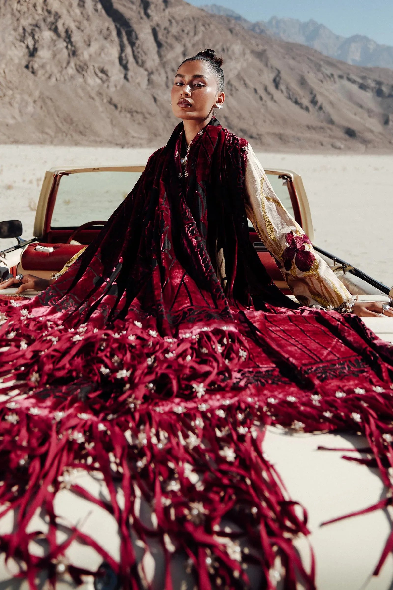 Sana Safinaz | Winter Shawl 24 | S241-003B-3CP - Rang-e-Khaas