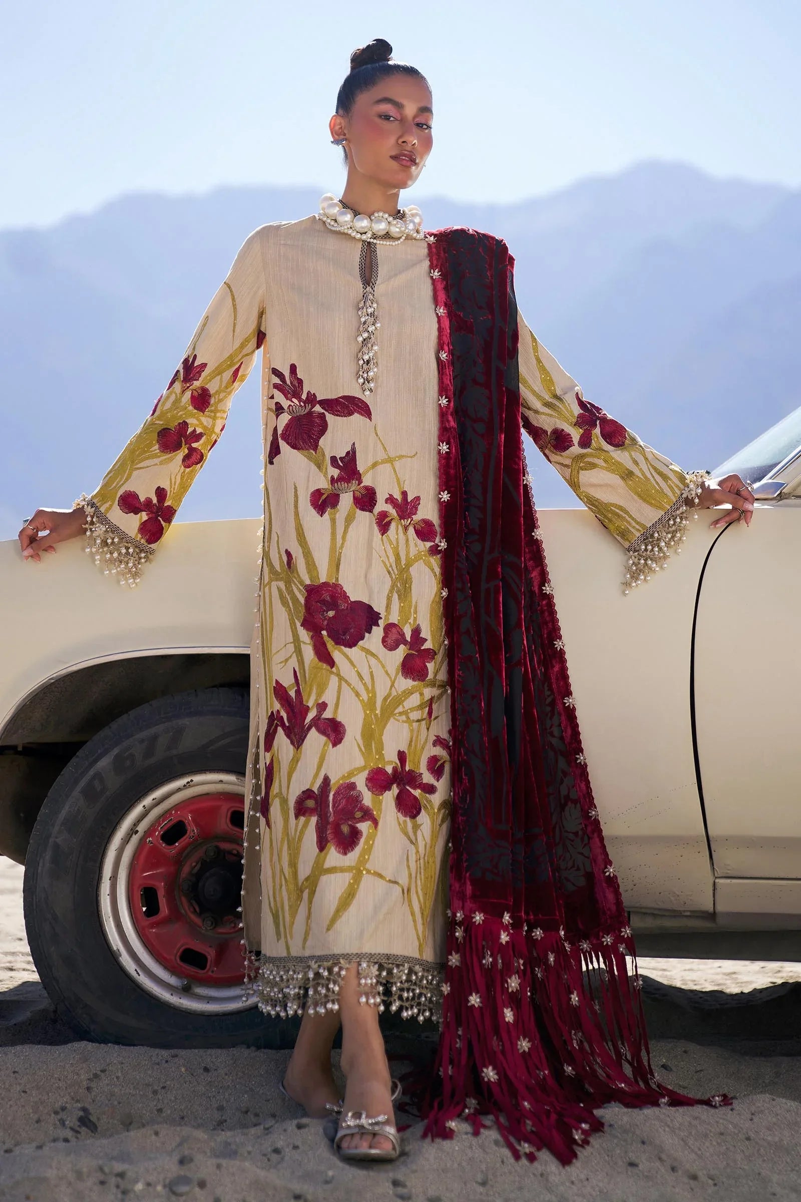 Sana Safinaz | Winter Shawl 24 | S241-003B-3CP - Rang-e-Khaas