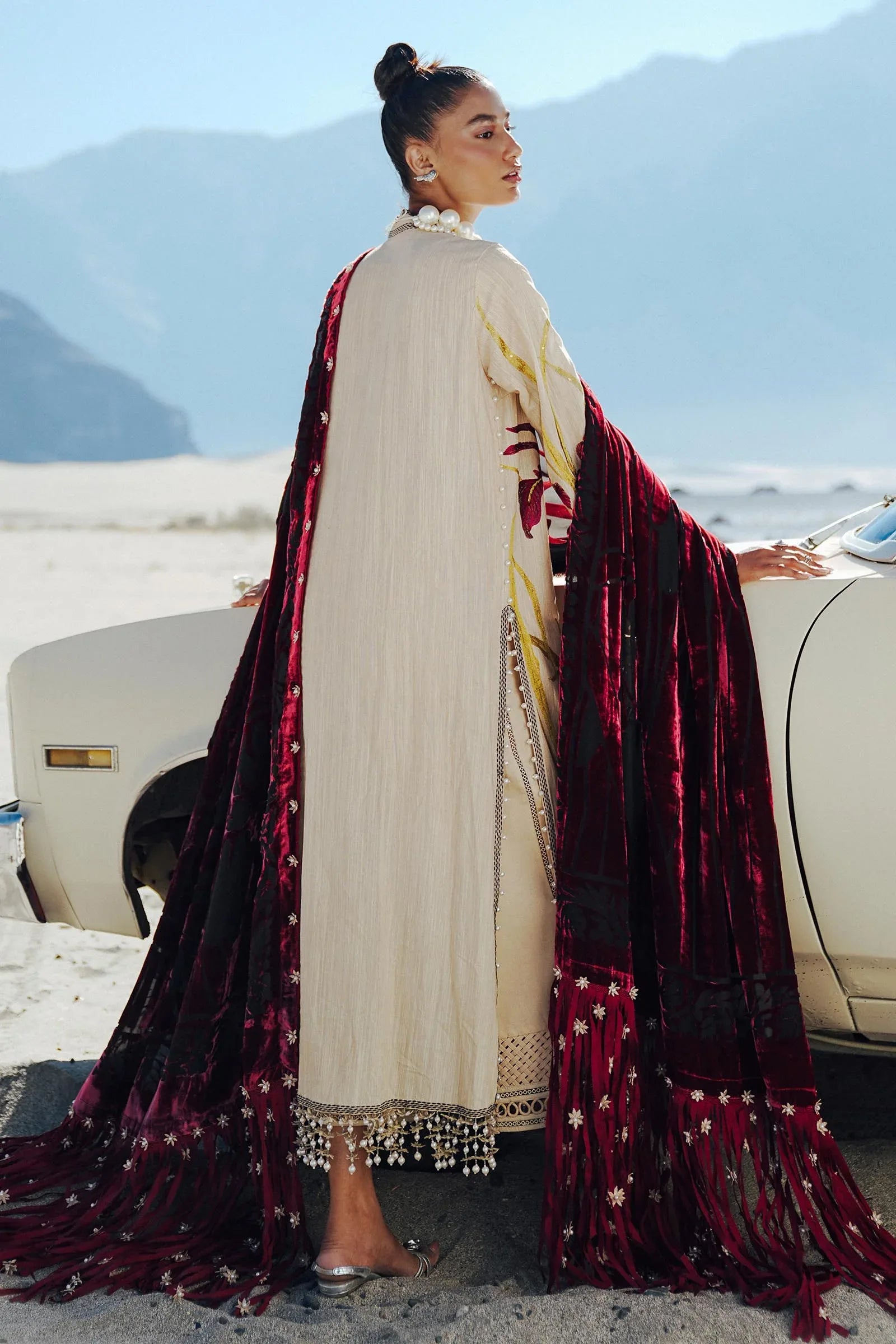 Sana Safinaz | Winter Shawl 24 | S241-003B-3CP - Rang-e-Khaas
