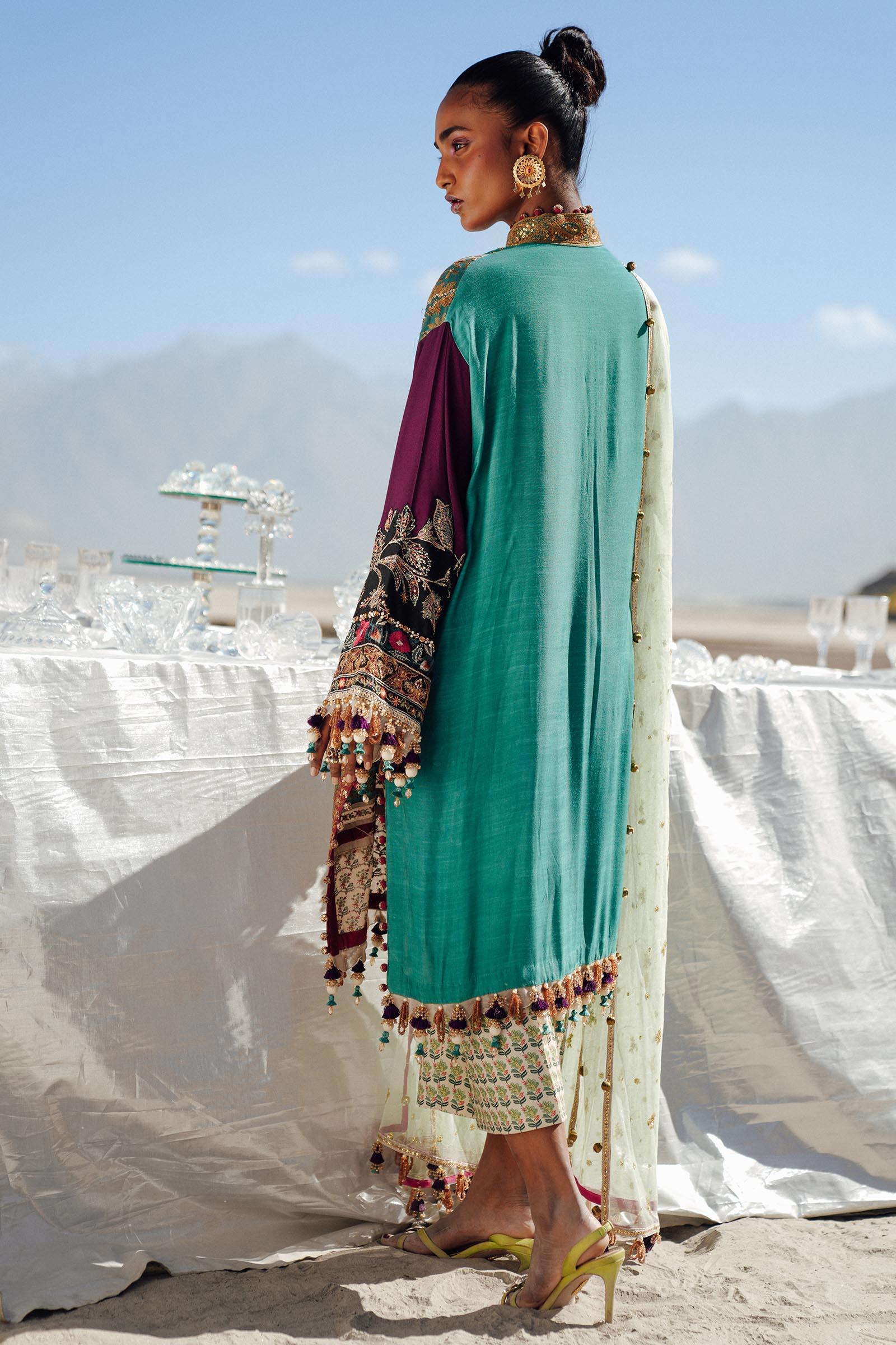 Sana Safinaz | Winter Shawl 24 | S241-004A-3CP - Rang-e-Khaas