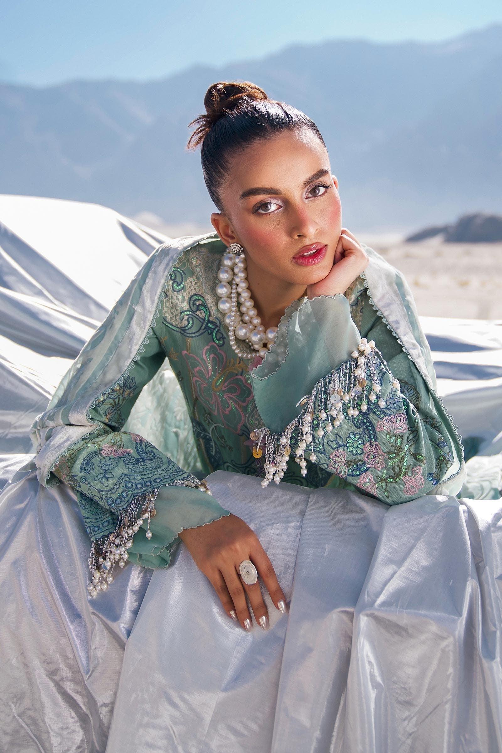 Sana Safinaz | Winter Shawl 24 | S241-005A-3CP - Rang-e-Khaas