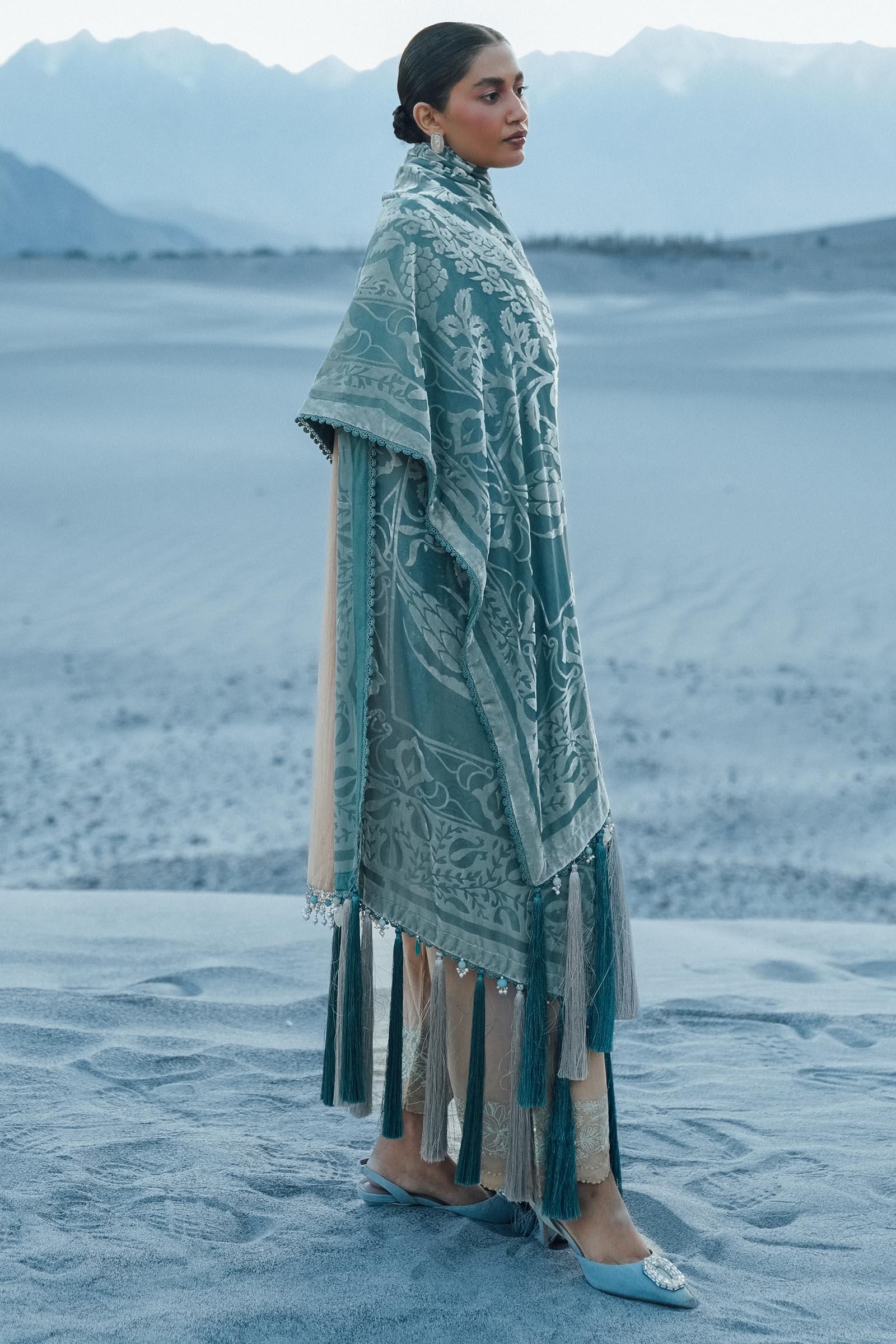 Sana Safinaz | Winter Shawl 24 | S241-005B-3CP - Rang-e-Khaas