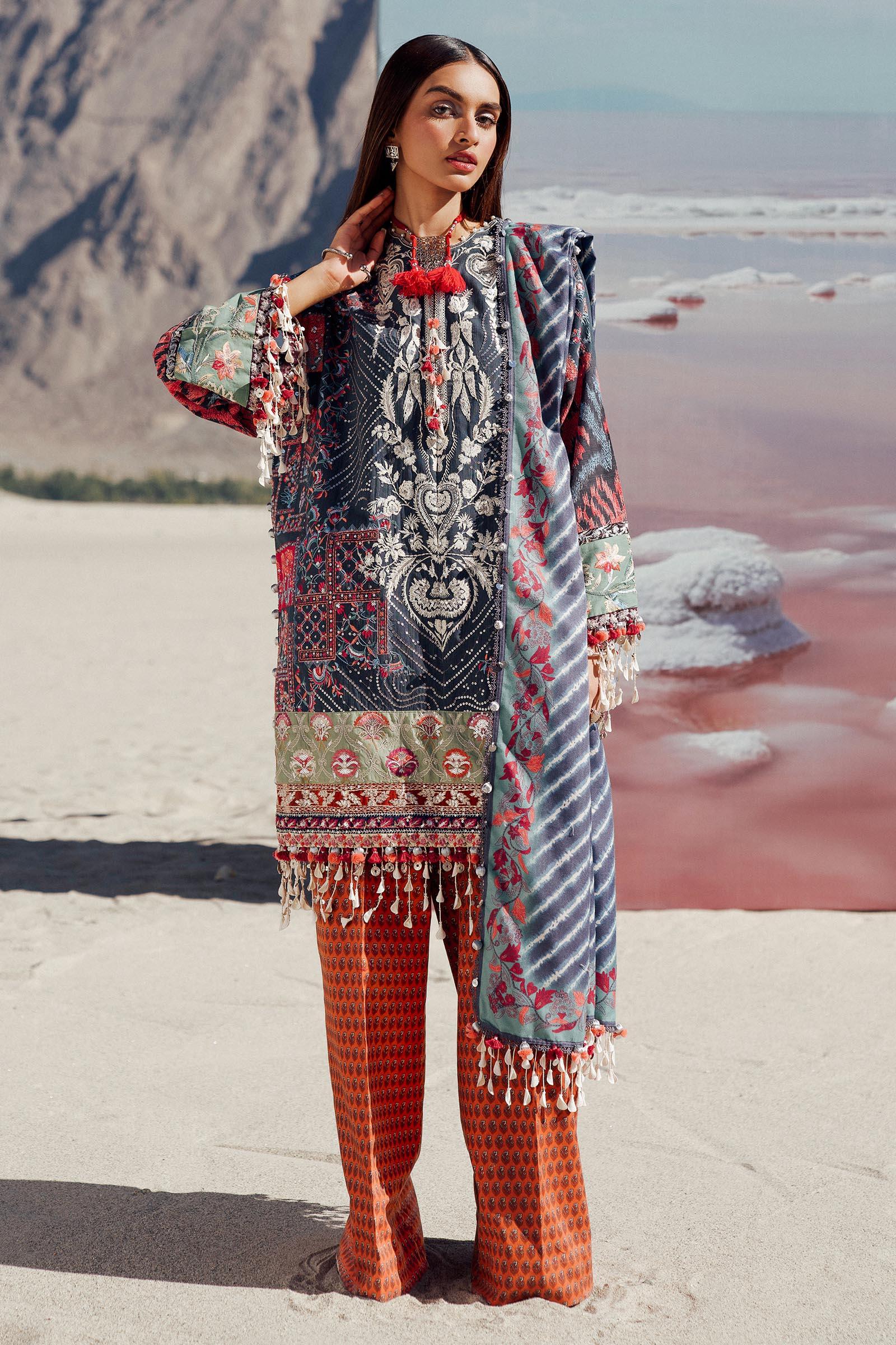 Sana Safinaz | Winter Shawl 24 | S241-007B-3CP - Rang-e-Khaas