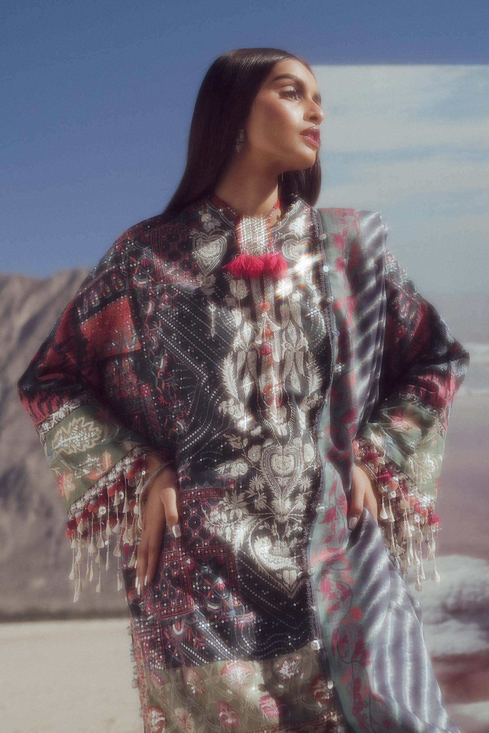Sana Safinaz | Winter Shawl 24 | S241-007B-3CP - Rang-e-Khaas