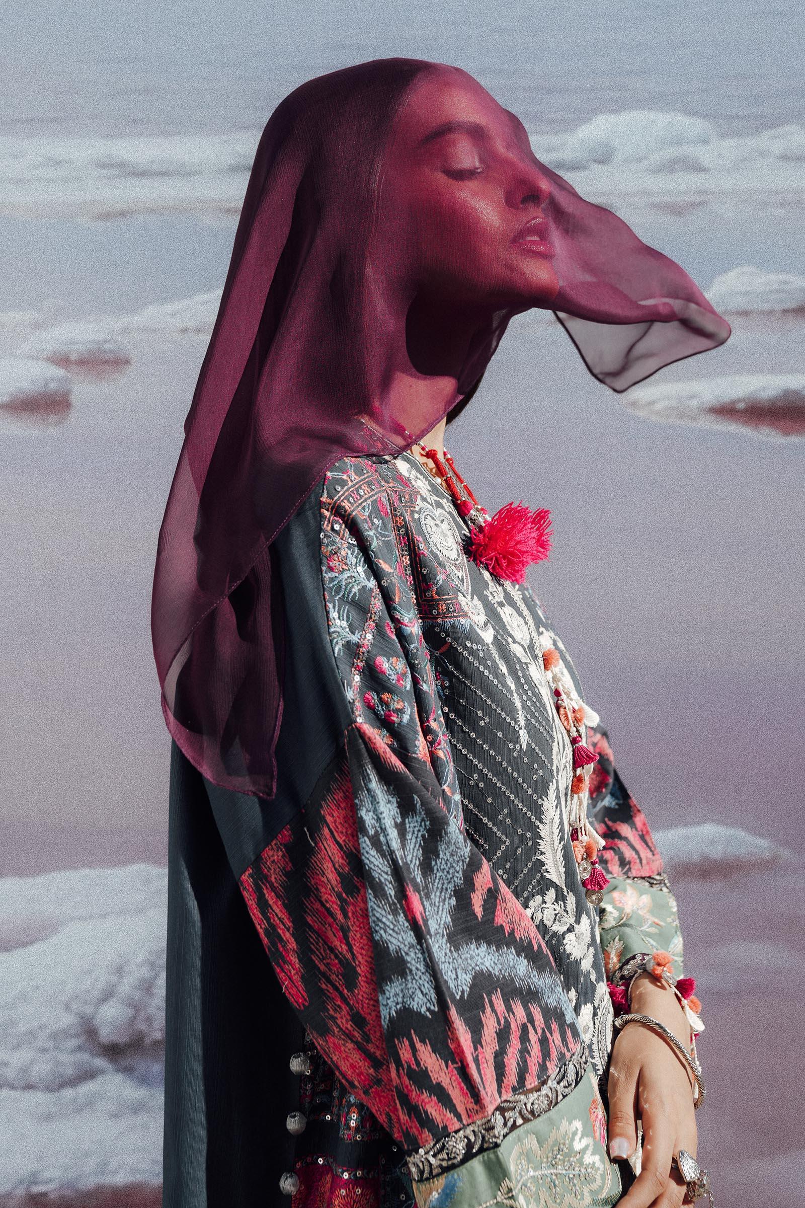 Sana Safinaz | Winter Shawl 24 | S241-007B-3CP - Rang-e-Khaas