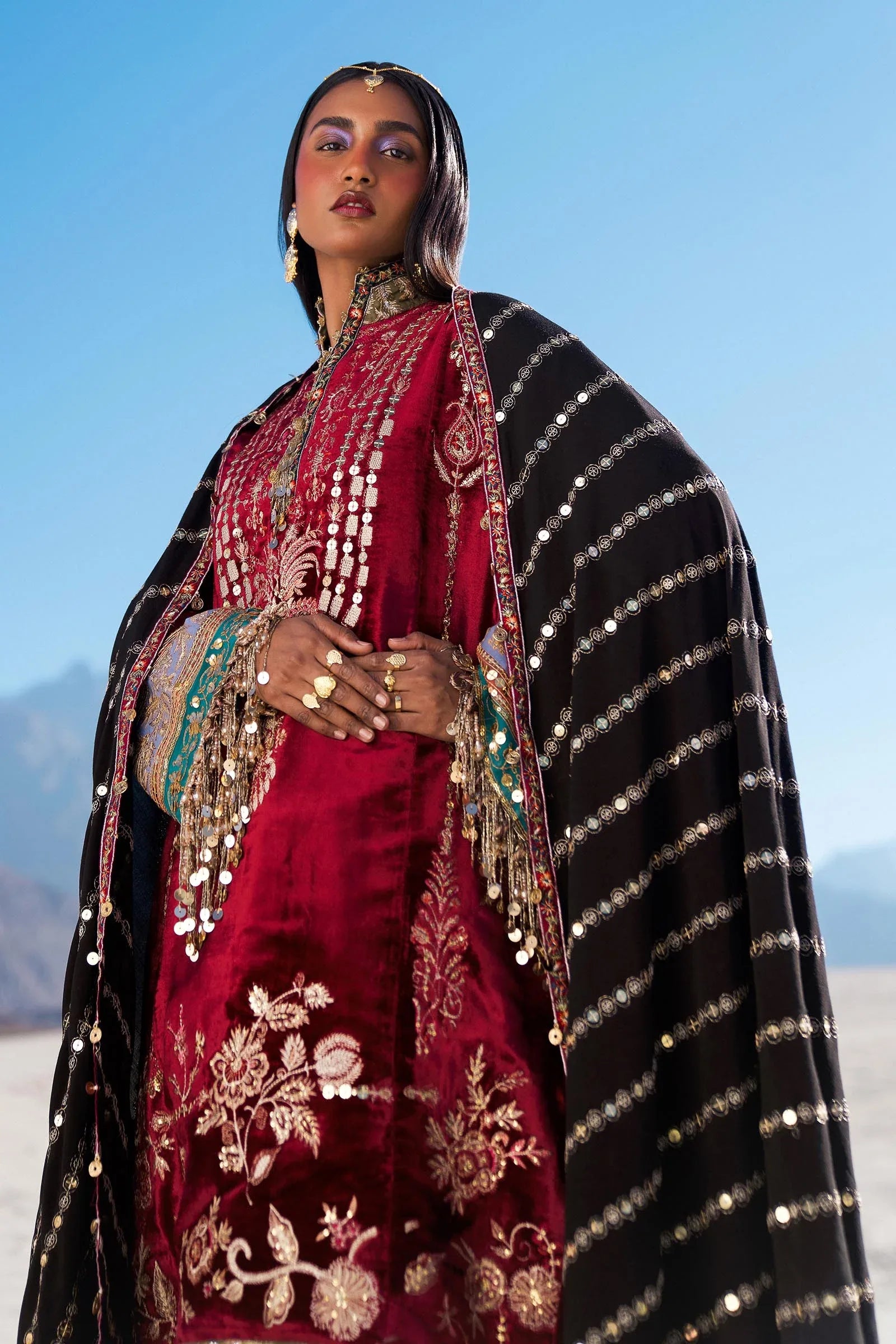 Sana Safinaz | Winter Shawl 24 | Velvet V241-002-3CP - Rang-e-Khaas