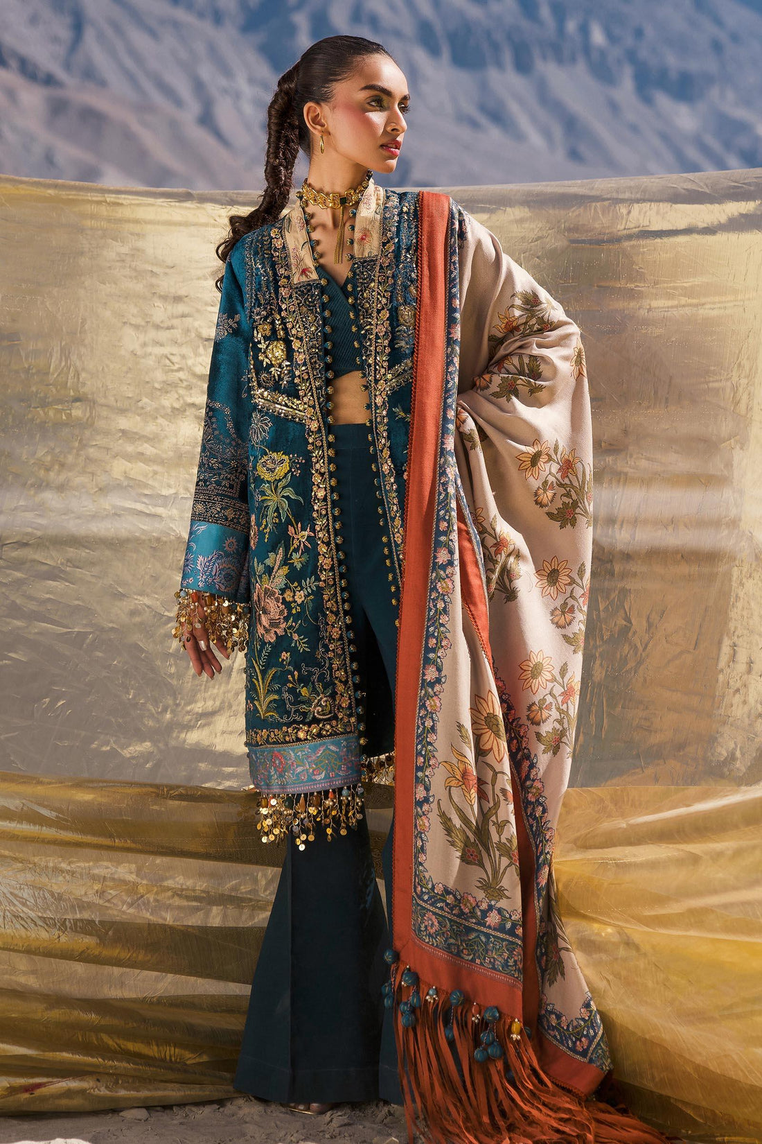 Sana Safinaz | Winter Shawl 24 | Velvet V241-003-3CP - Rang-e-Khaas