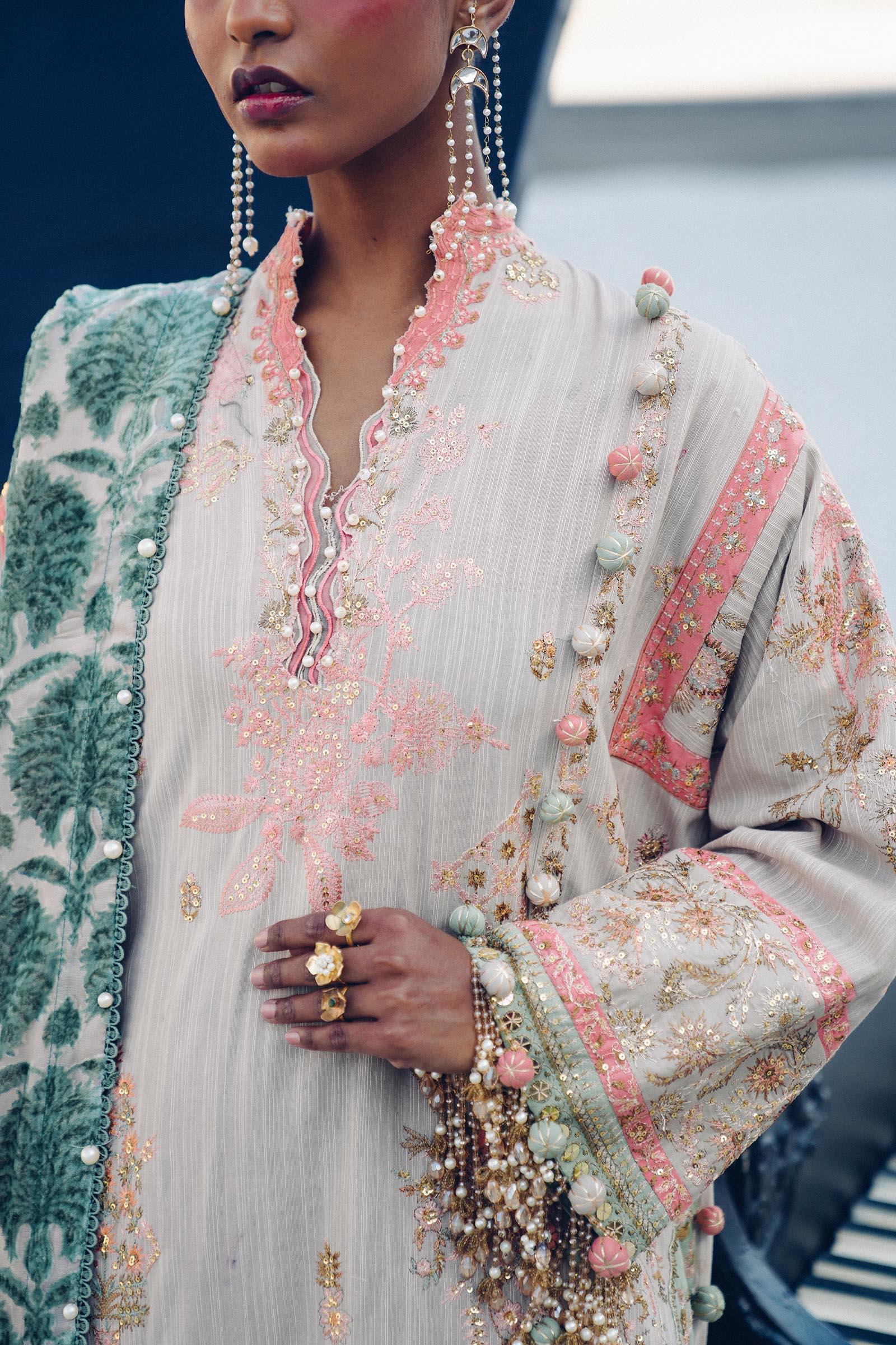 Sana Safinaz | Winter Shawl 24 | S241-001B-3CP - Rang-e-Khaas