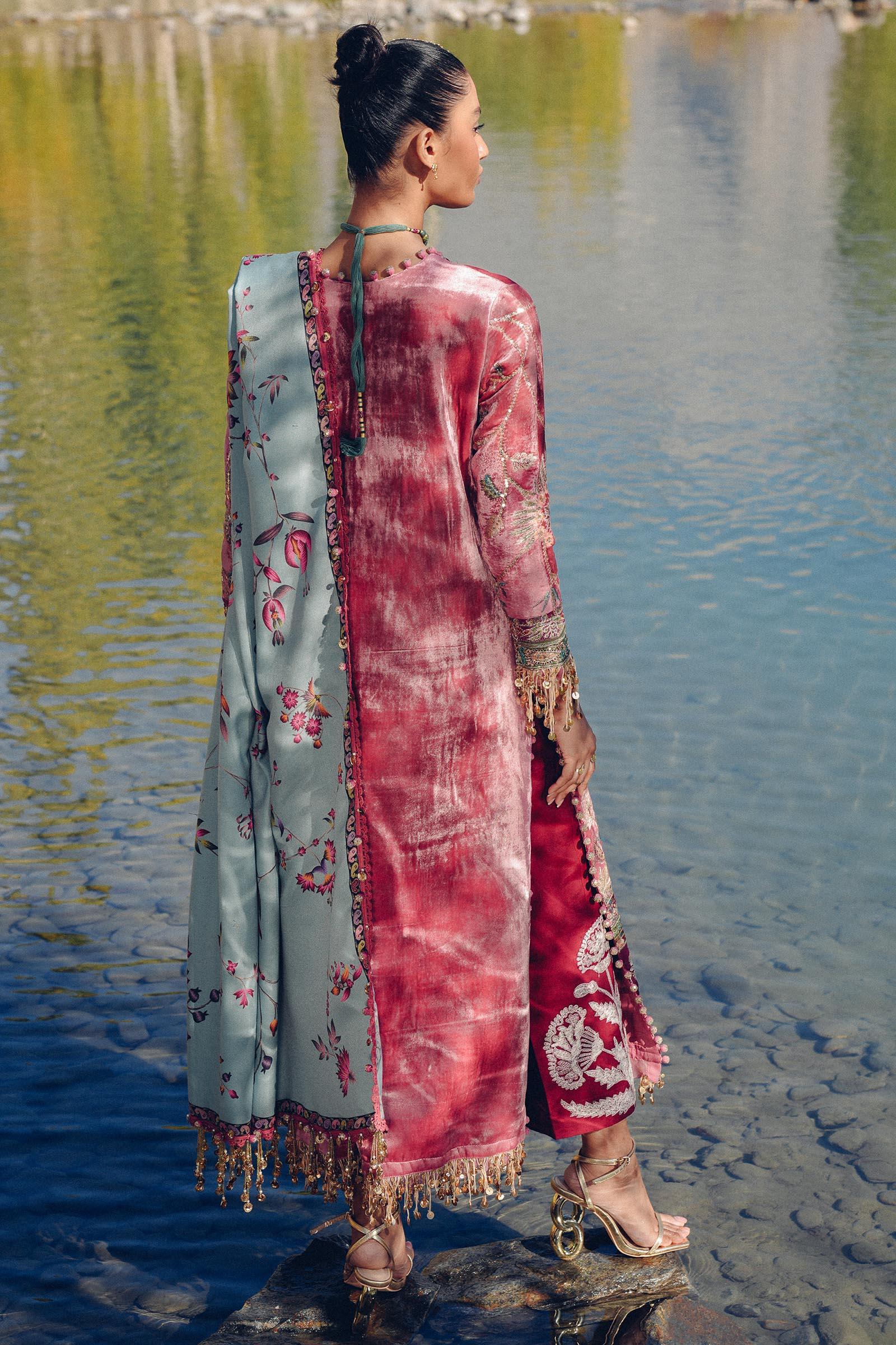 Sana Safinaz | Winter Shawl 24 | Velvet V241-005-3CP - Rang-e-Khaas
