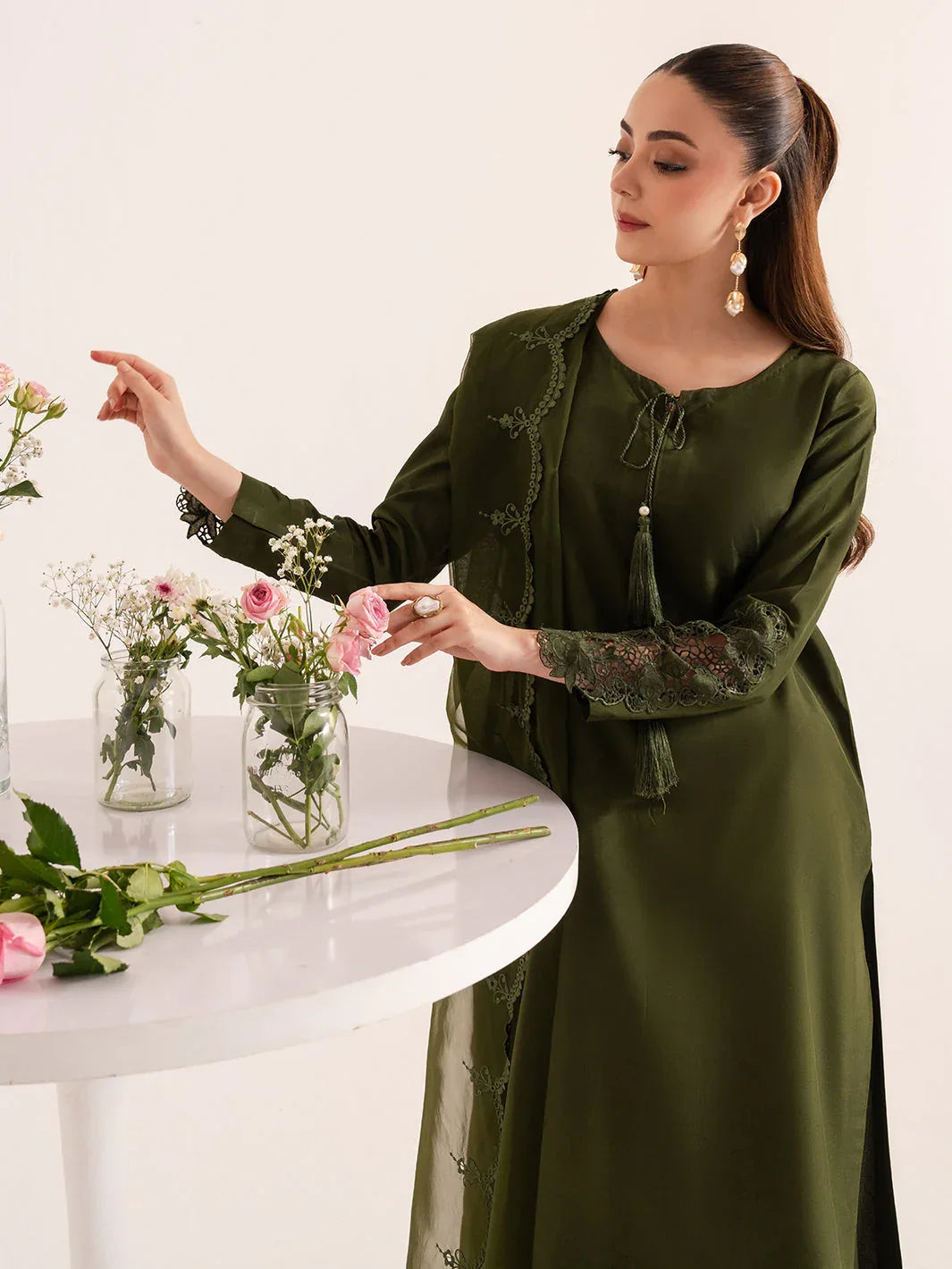 Izel | The Silk Chapter | Silken - Rang-e-Khaas