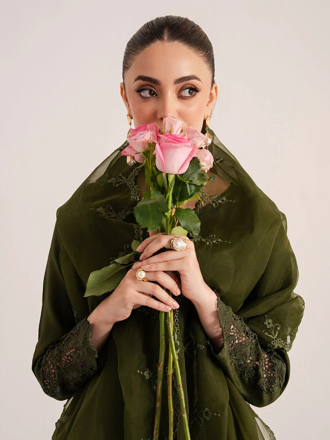 Izel | The Silk Chapter | Silken - Rang-e-Khaas