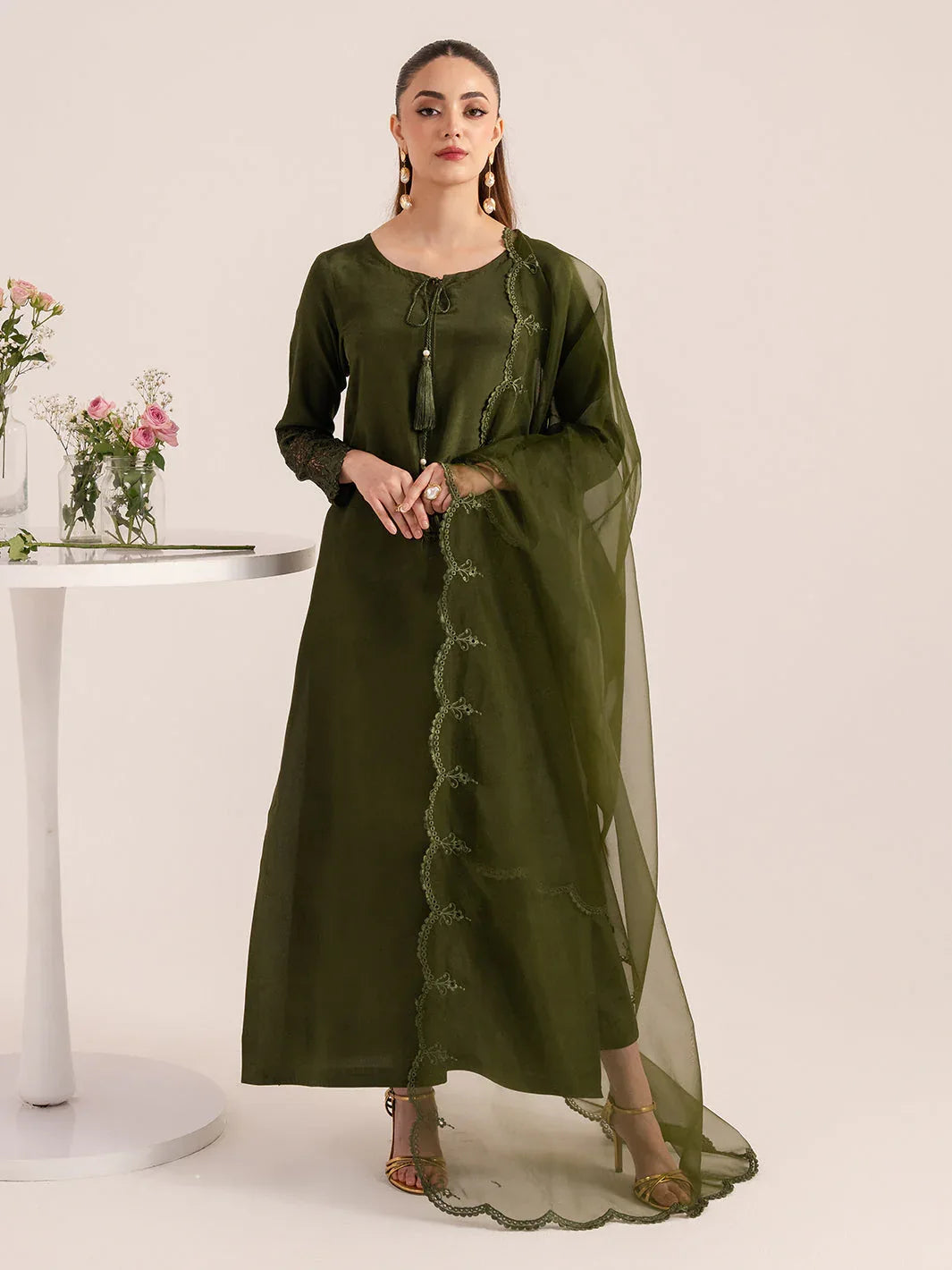 Izel | The Silk Chapter | Silken - Rang-e-Khaas