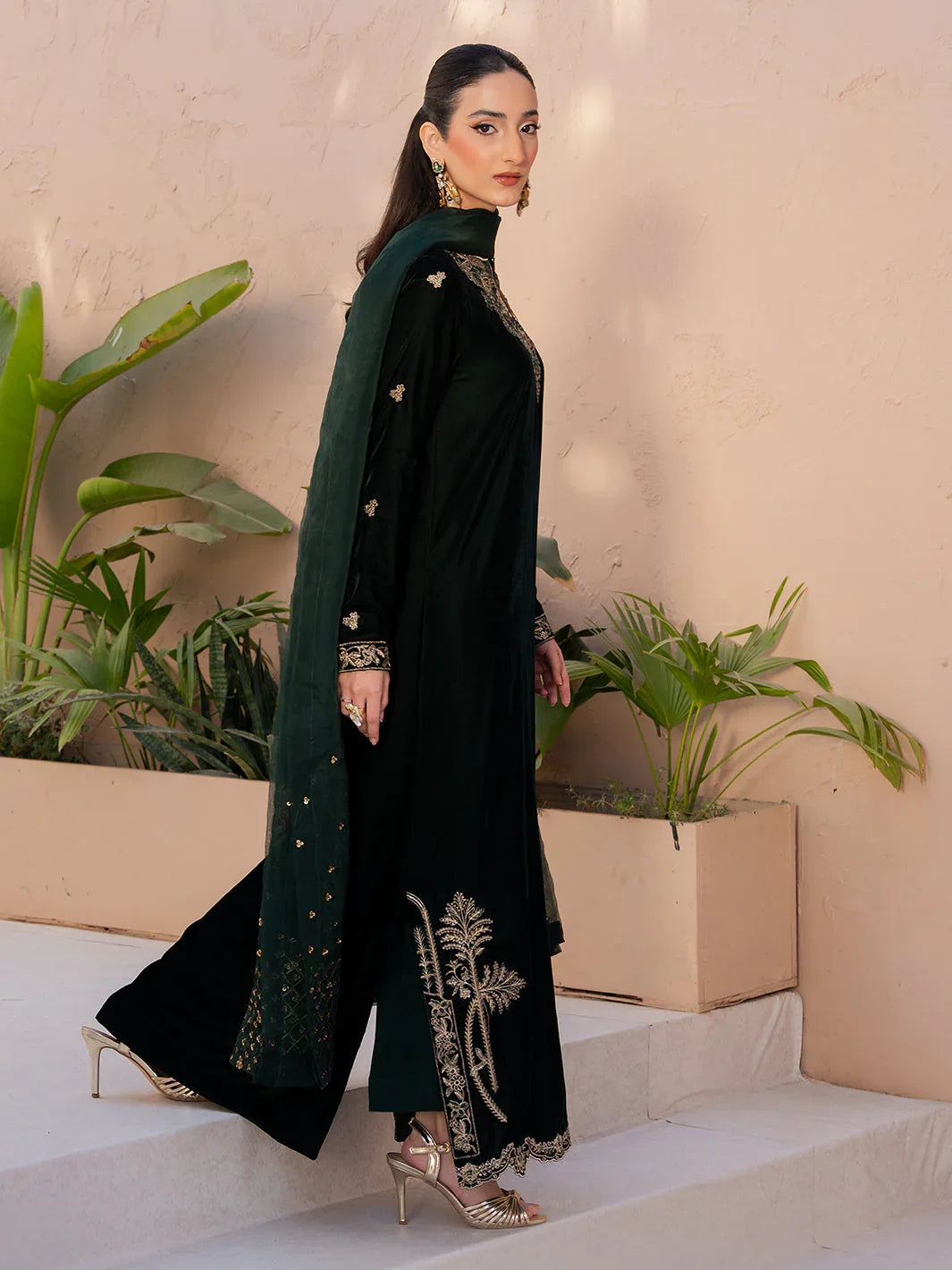 Izel | Le Tresor Formals | Solène - Rang-e-Khaas