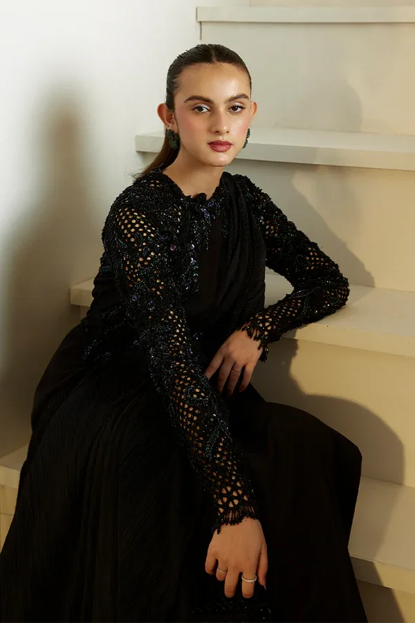 SUFFUSE | LUXURY PRET | ZOFIA - Rang-e-Khaas