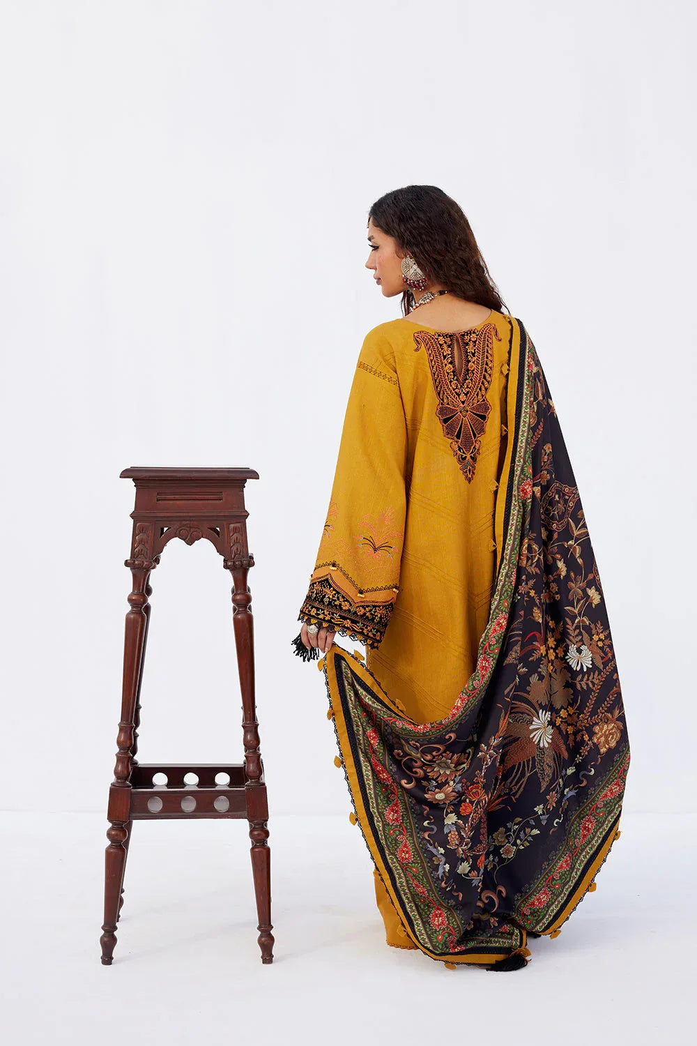Saira Rizwan | Winter Khaddar 25 | ZARD-SRW25-03 - Rang-e-Khaas