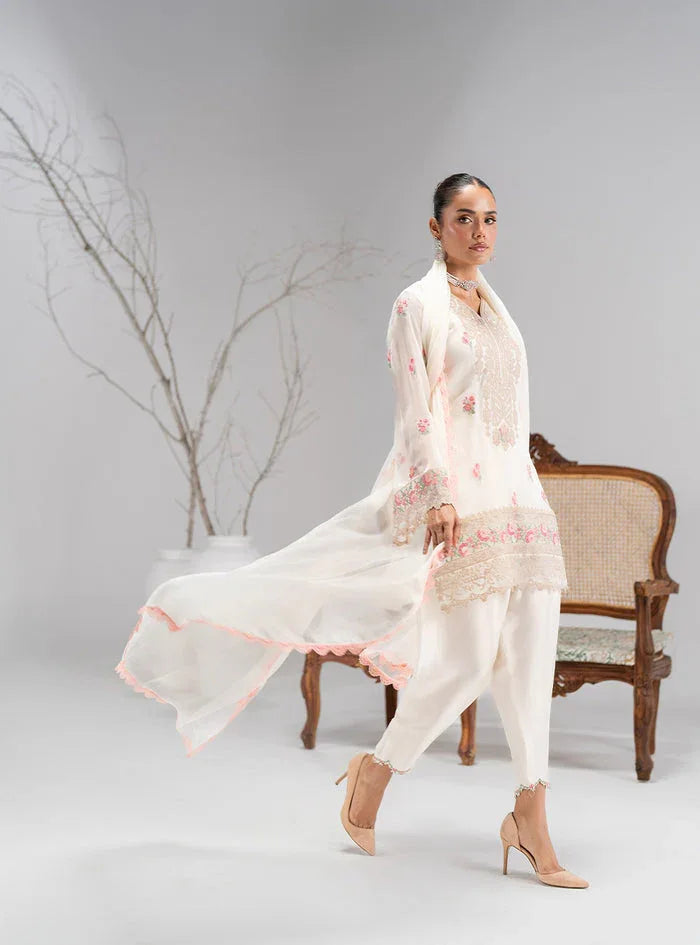 Zainab Chottani | Eid Pret 25 | Avia - Rang-e-Khaas