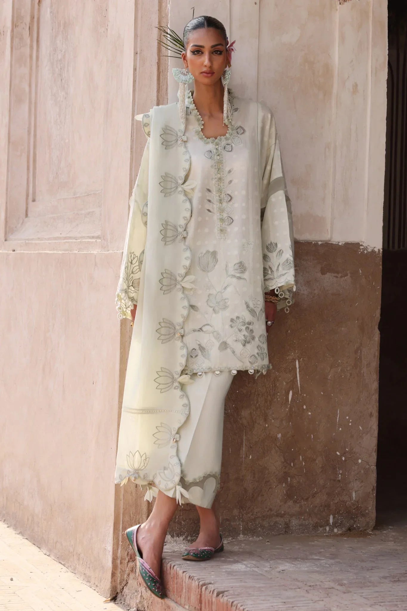 Elan | Luxury Lawn 25 | CELESTINE (EL25-05 A) - Rang-e-Khaas
