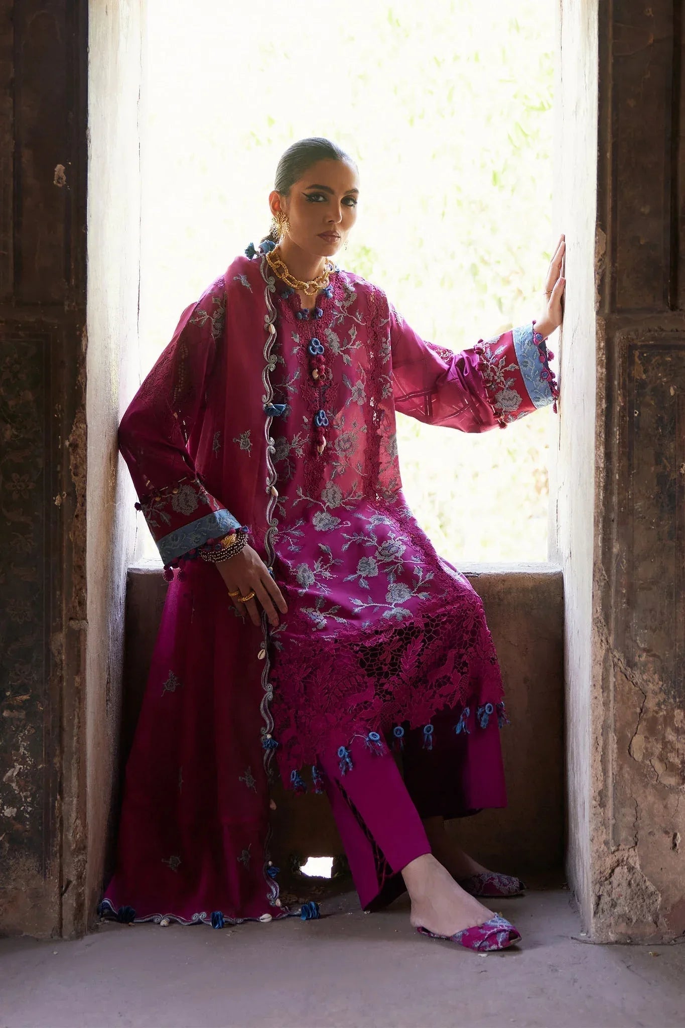 Elan | Luxury Lawn 25 | OPHELIA (EL25-10 B) - Rang-e-Khaas