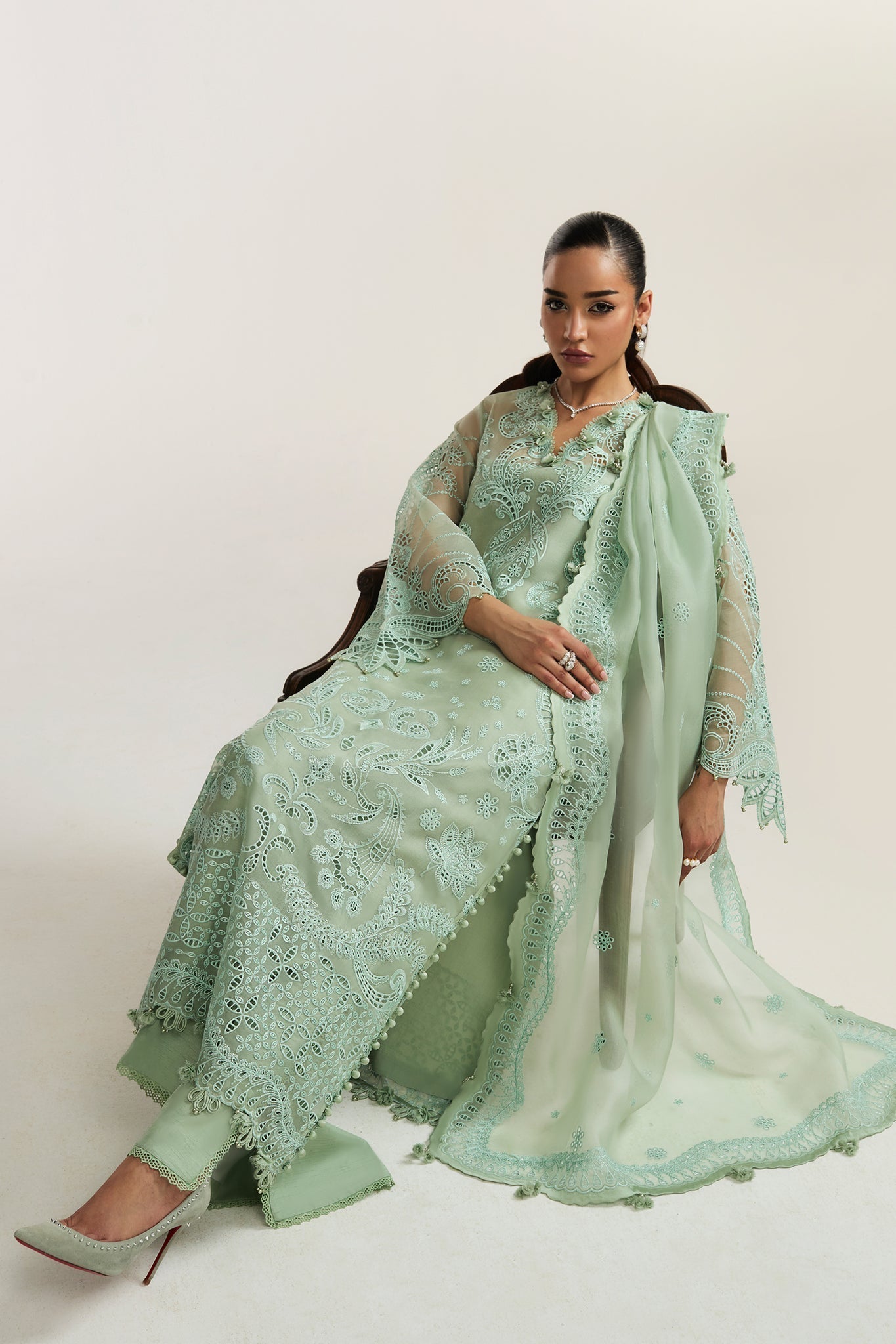 Elan I Vital Ornee I ÉLYSÉE (EV-21355)