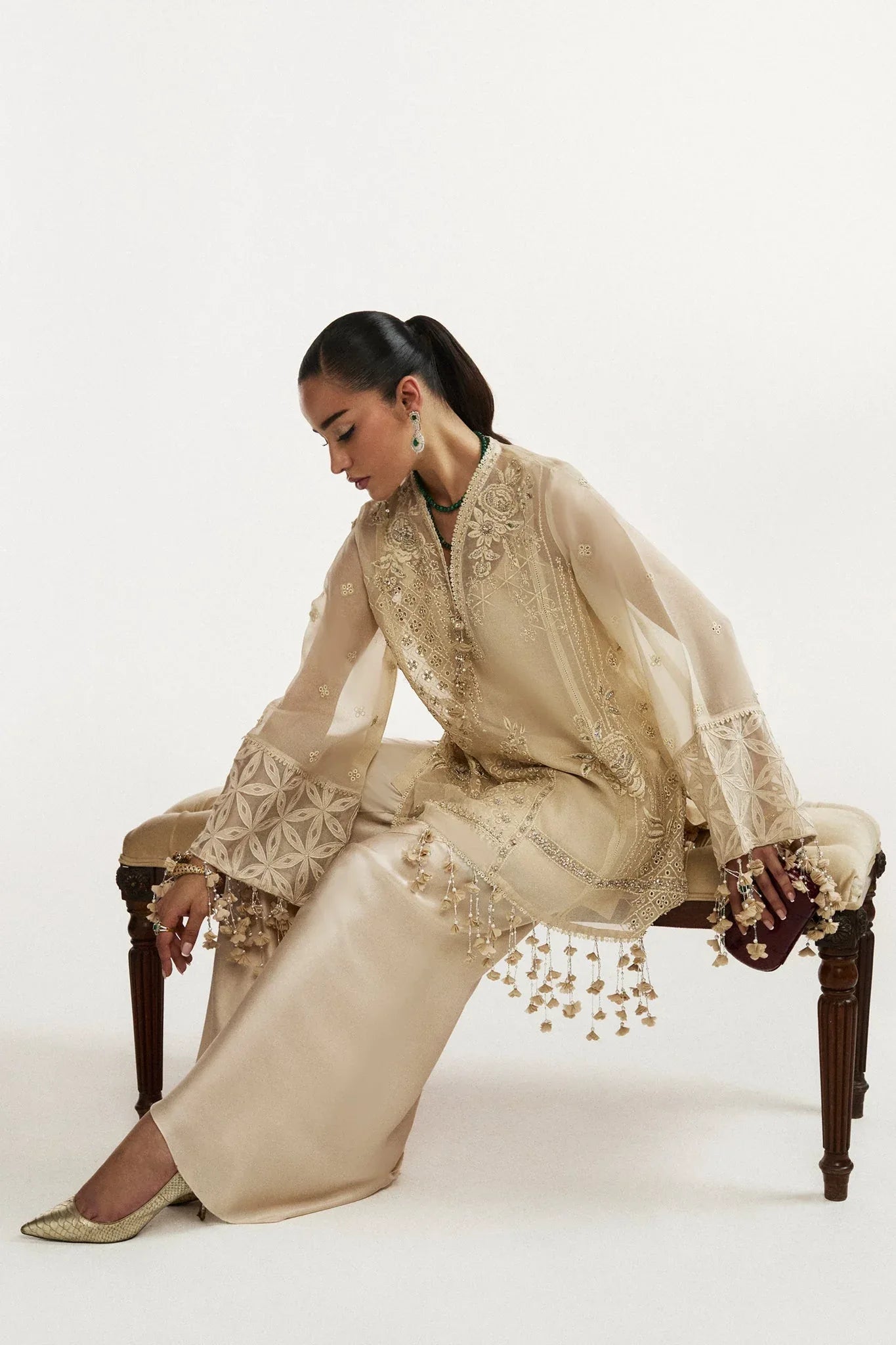 Elan I Vital Ornee I SOLENNE D'OR (EV-21356) - Rang-e-Khaas