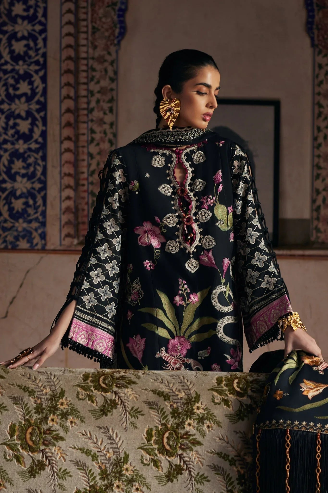 Elan | Luxury Lawn 25 | AZUREH (EL25-04 A) - Rang-e-Khaas