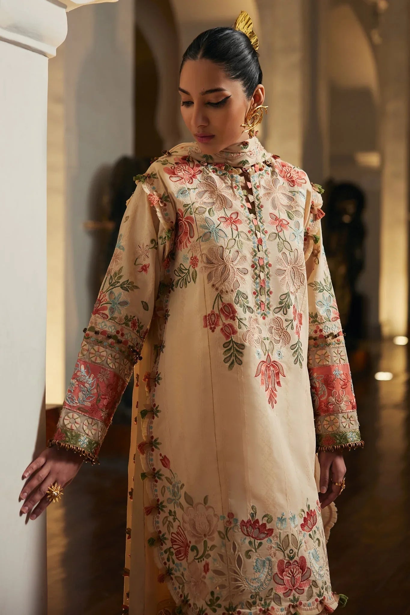 Elan | Luxury Lawn 25 | ZAHARA (EL25-07 B) - Rang-e-Khaas