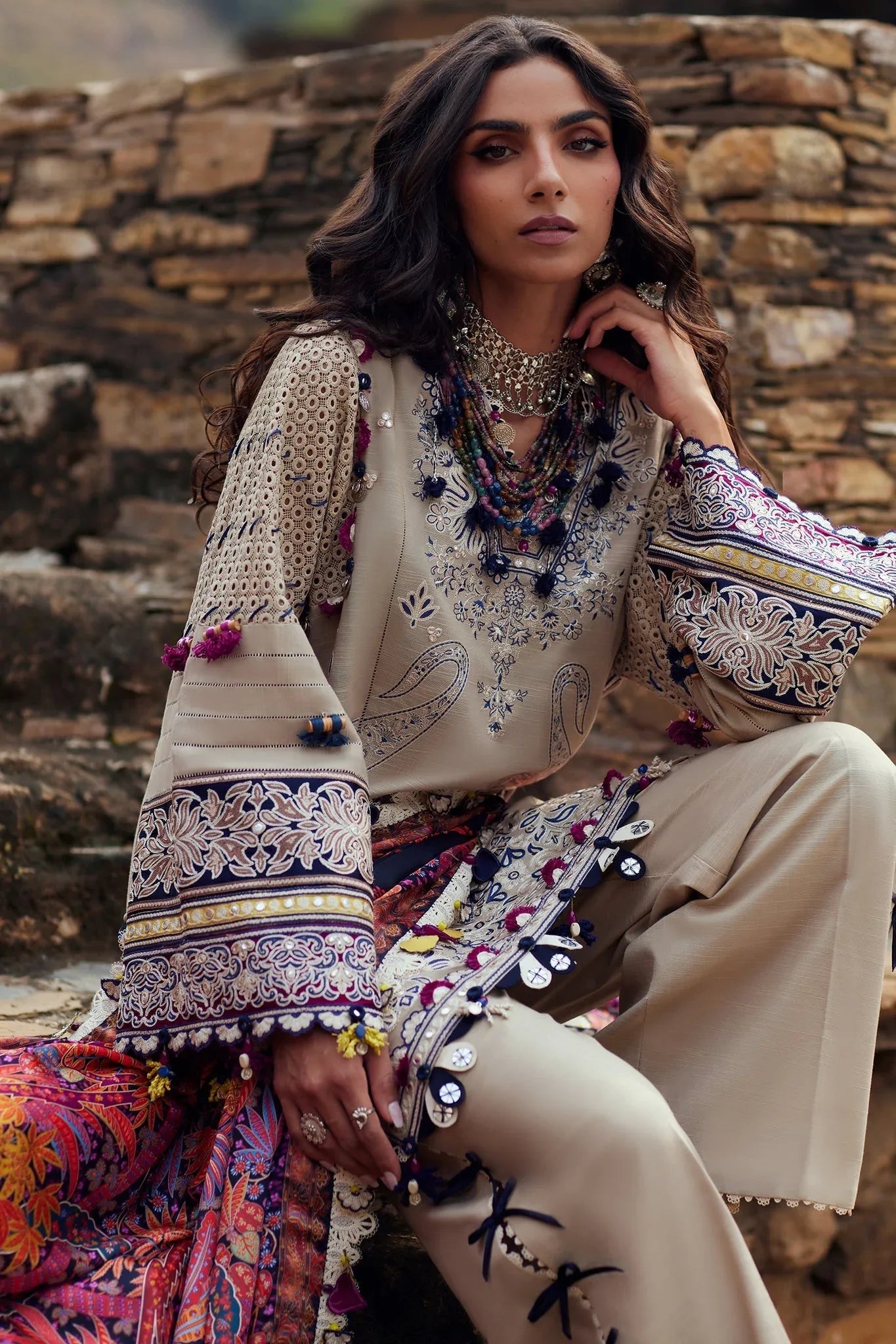 Elan | Winter Collection 24 | ARSIA (EW24-02) - Rang-e-Khaas