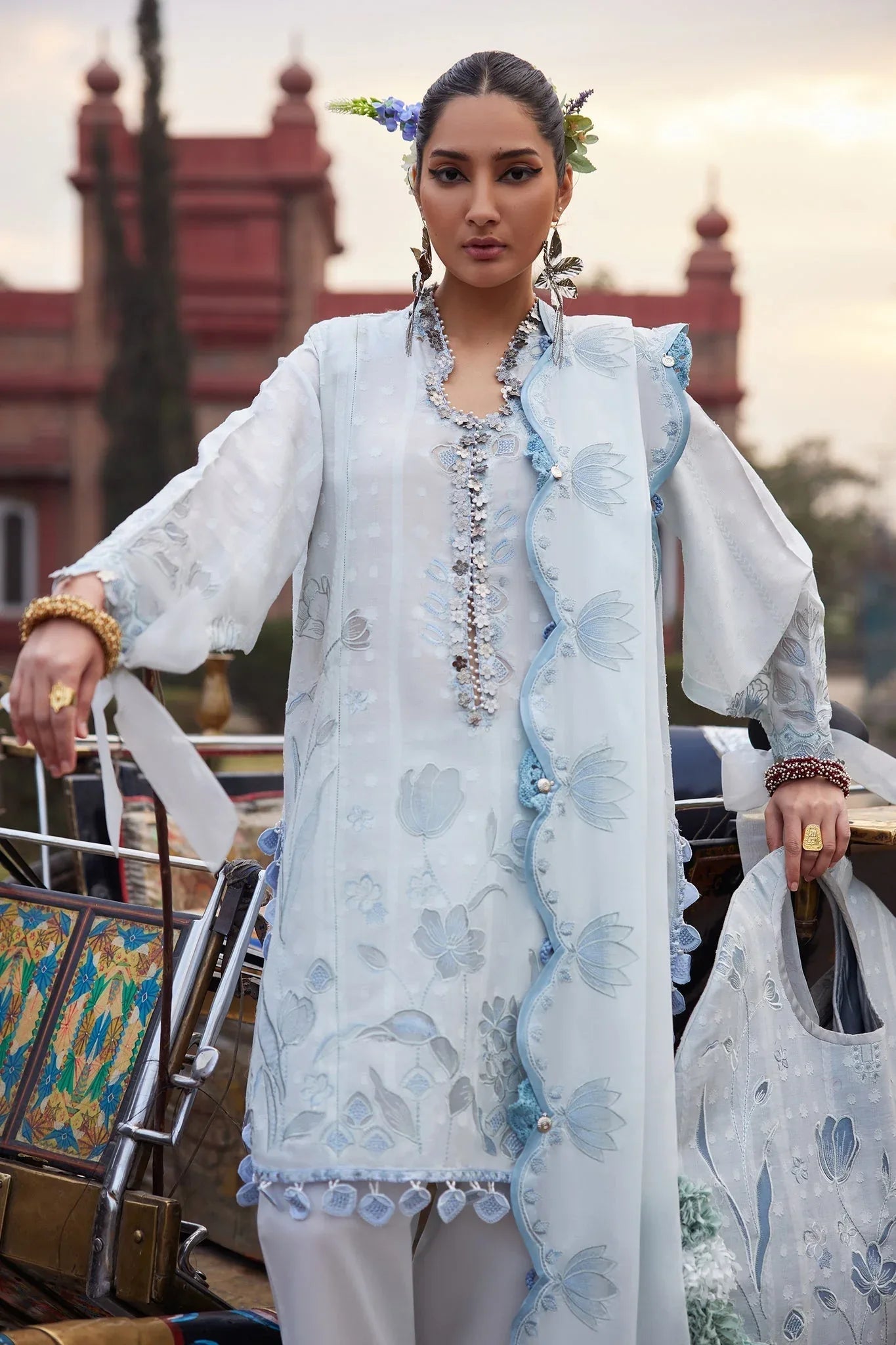 Elan | Luxury Lawn 25 | CELESTINE (EL25-05 B) - Rang-e-Khaas