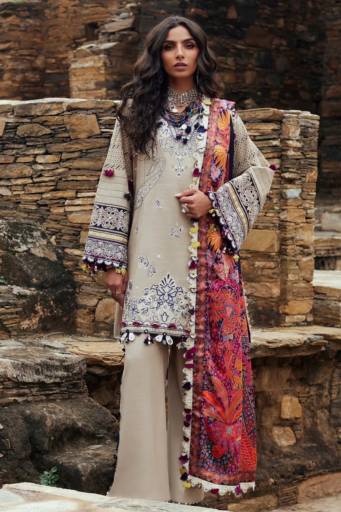Elan | Winter Collection 24 | ARSIA (EW24-02) - Rang-e-Khaas