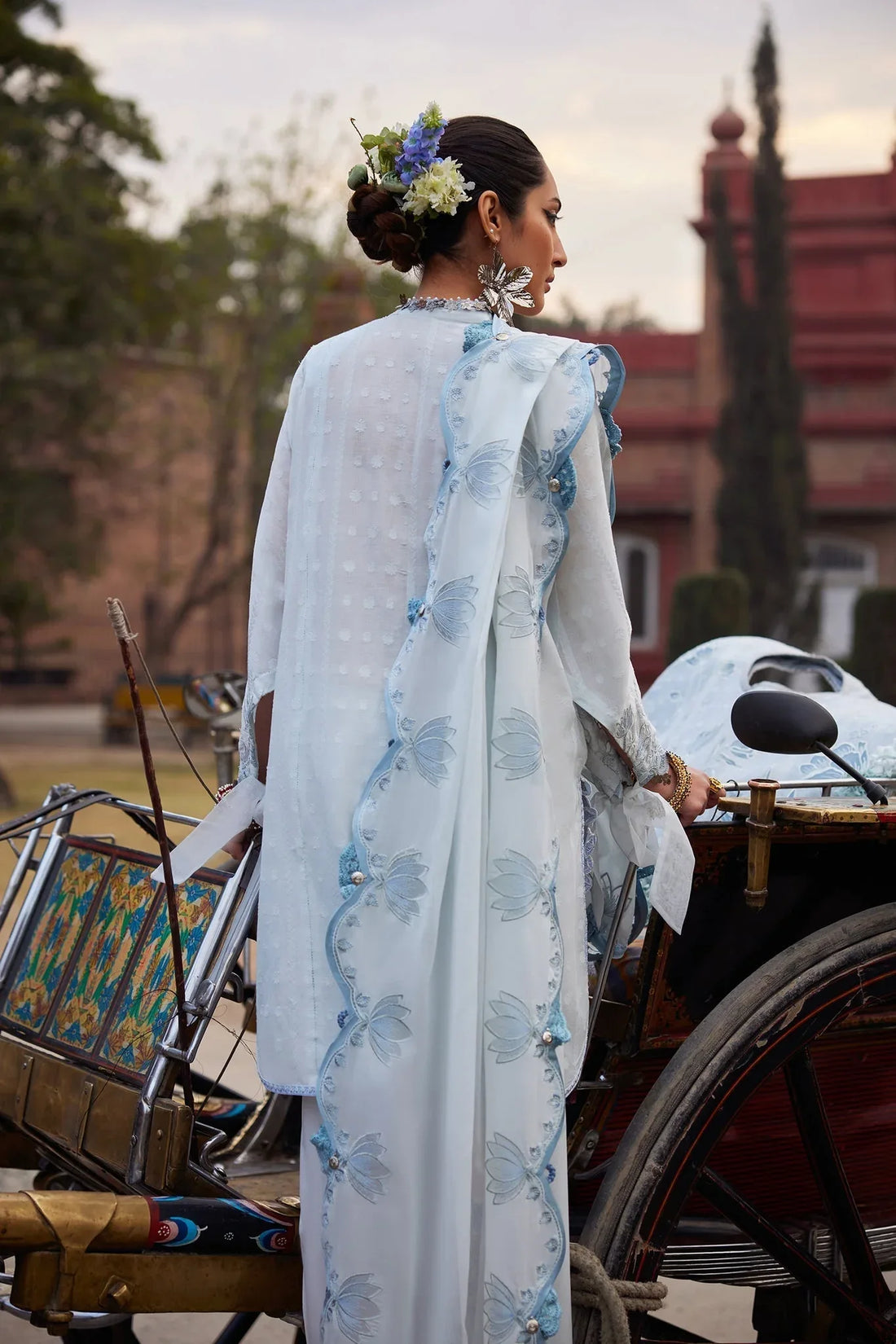 Elan | Luxury Lawn 25 | CELESTINE (EL25-05 B) - Rang-e-Khaas