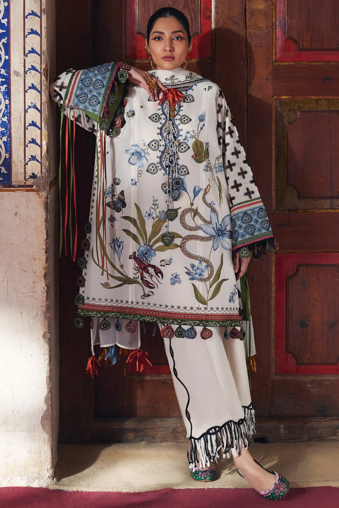 Elan | Luxury Lawn 25 | AZUREH (EL25-04 B) - Rang-e-Khaas