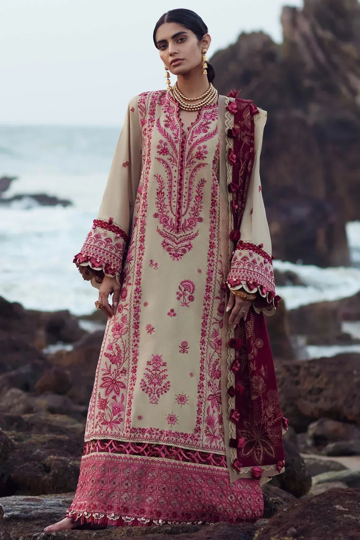 Elan | Winter 23 | LARAH (EW23-02) - Rang-e-Khaas