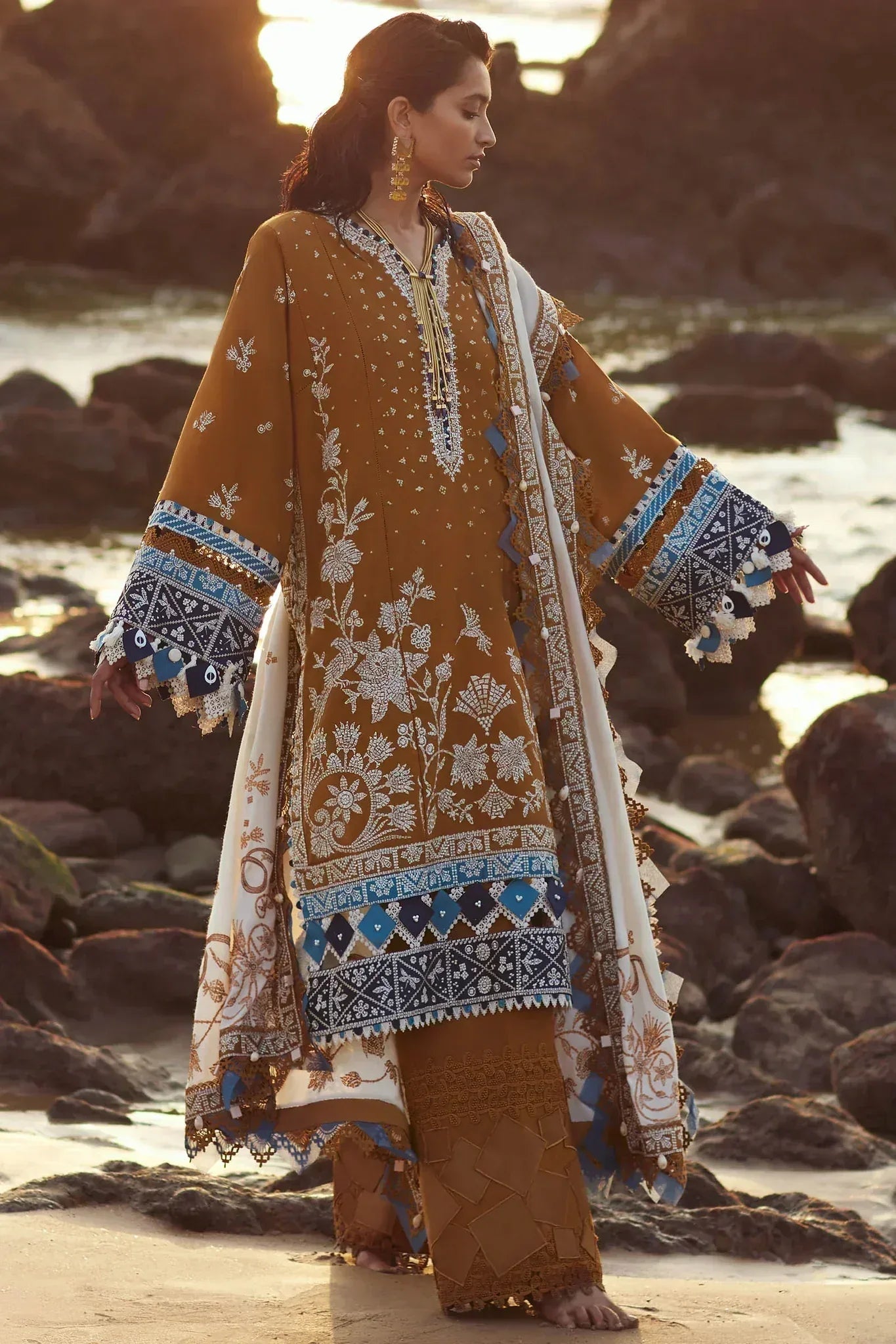 Elan | Winter 23 | MIRZETA (EW23-04) - Rang-e-Khaas